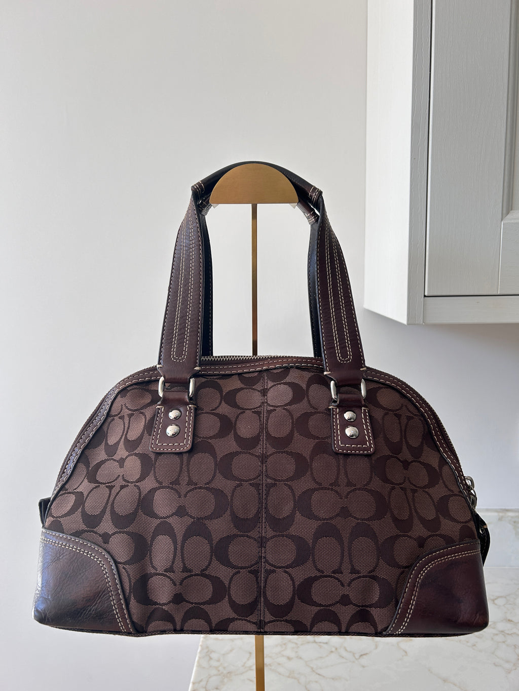 Vintage Coach chocolate brown turnlock shoulder bag