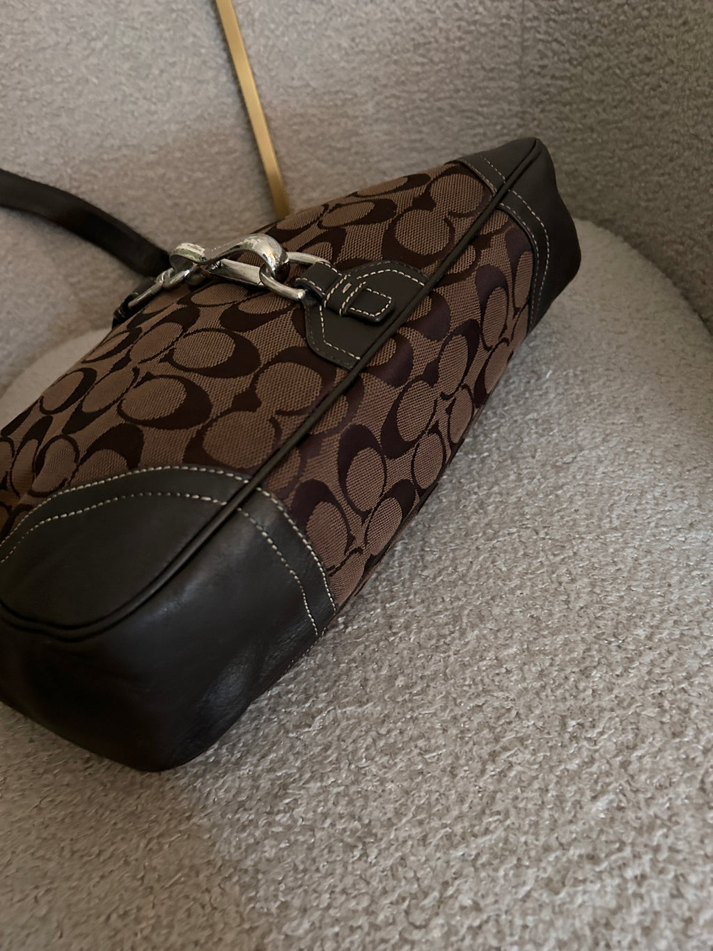 Vintage Coach chocolate brown clip shoulder bag