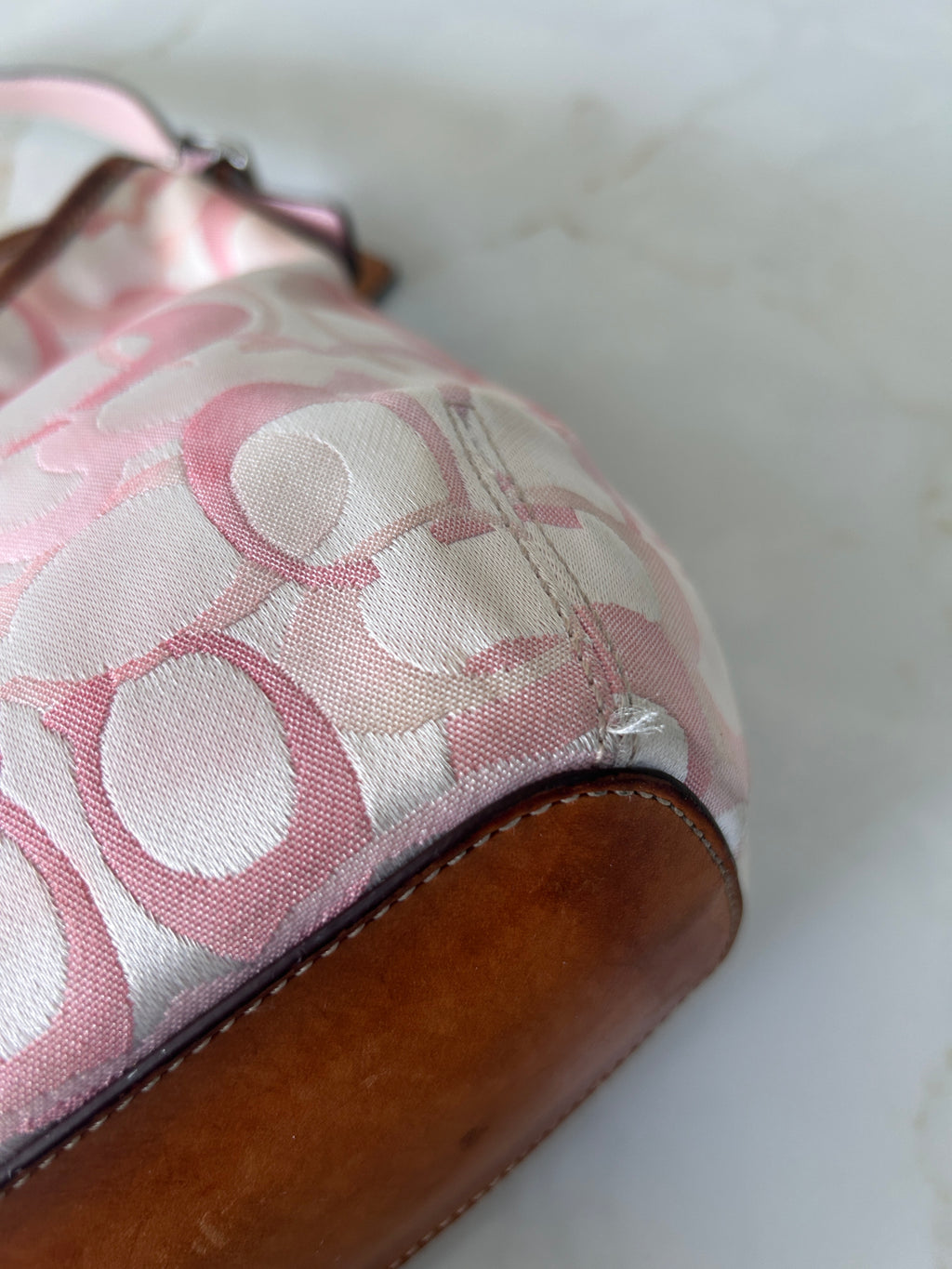 Vintage Coach pink clip optic monogram shoulder bag