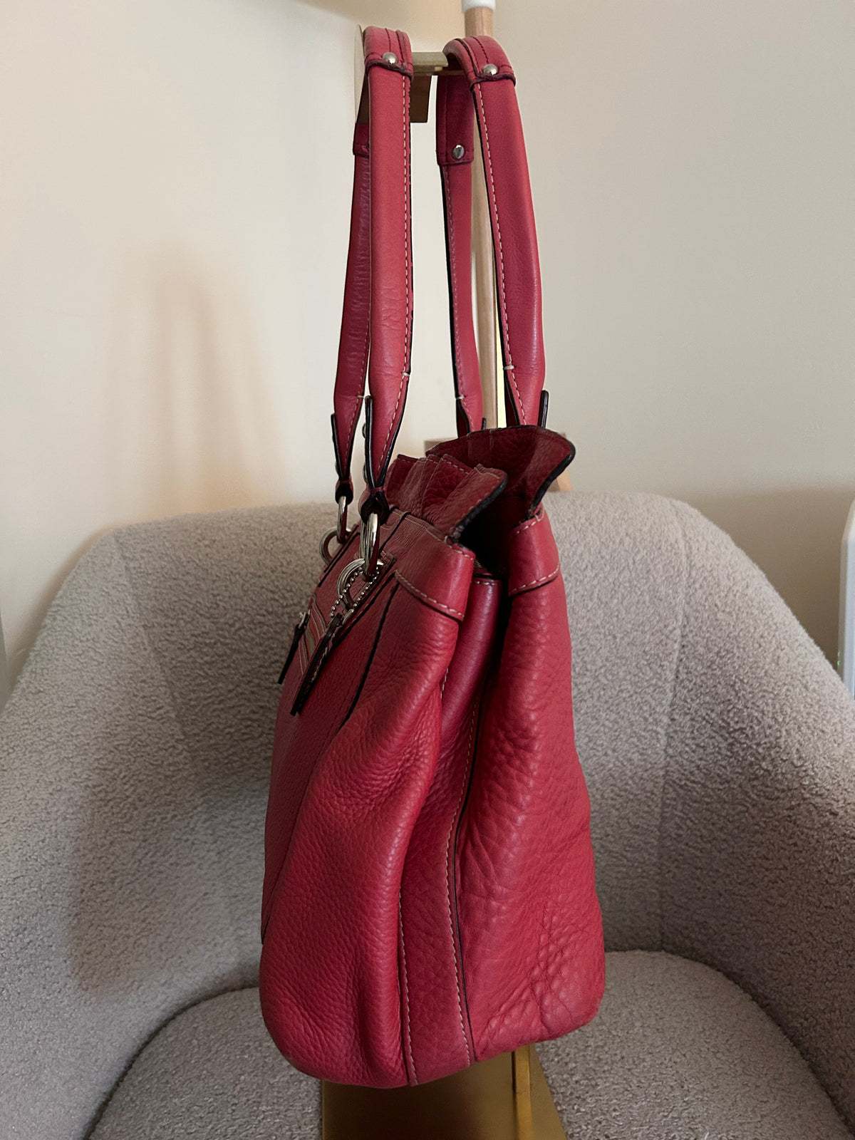 Vintage Coach red leather shoulder bag