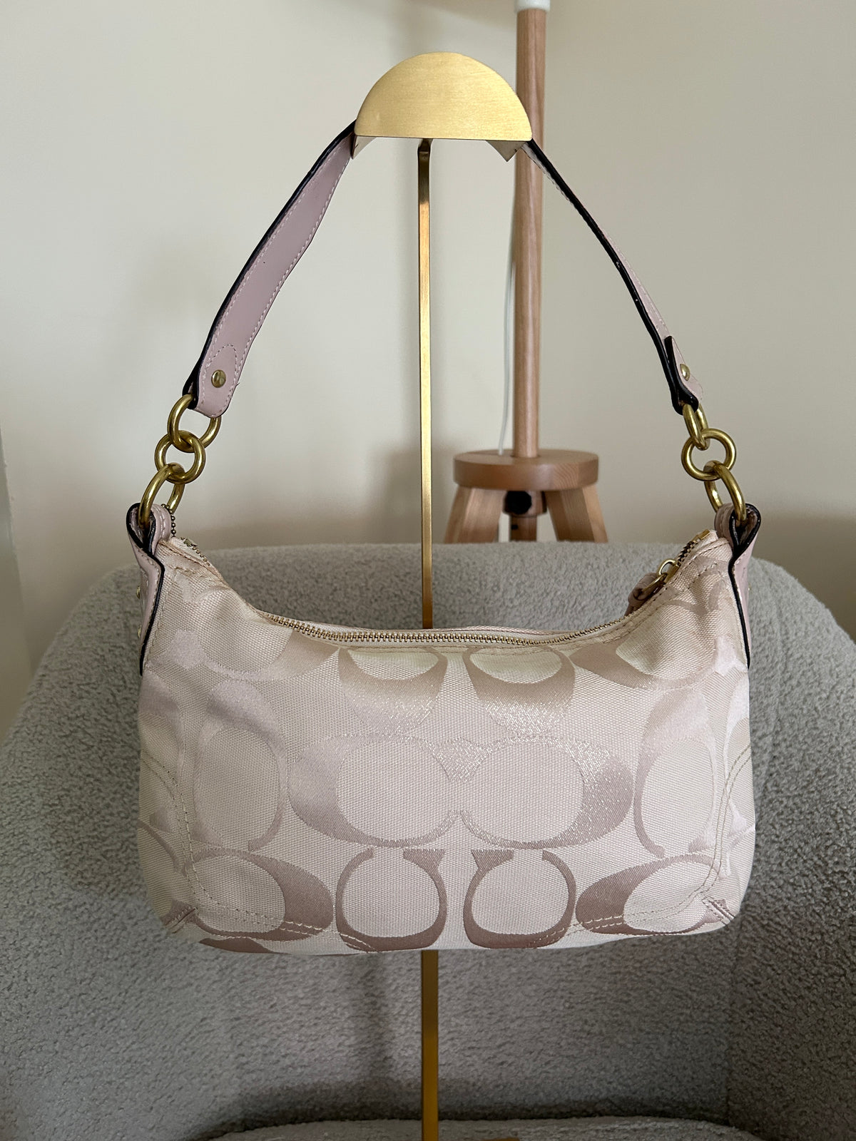 Vintage Coach pink monogram shoulder bag