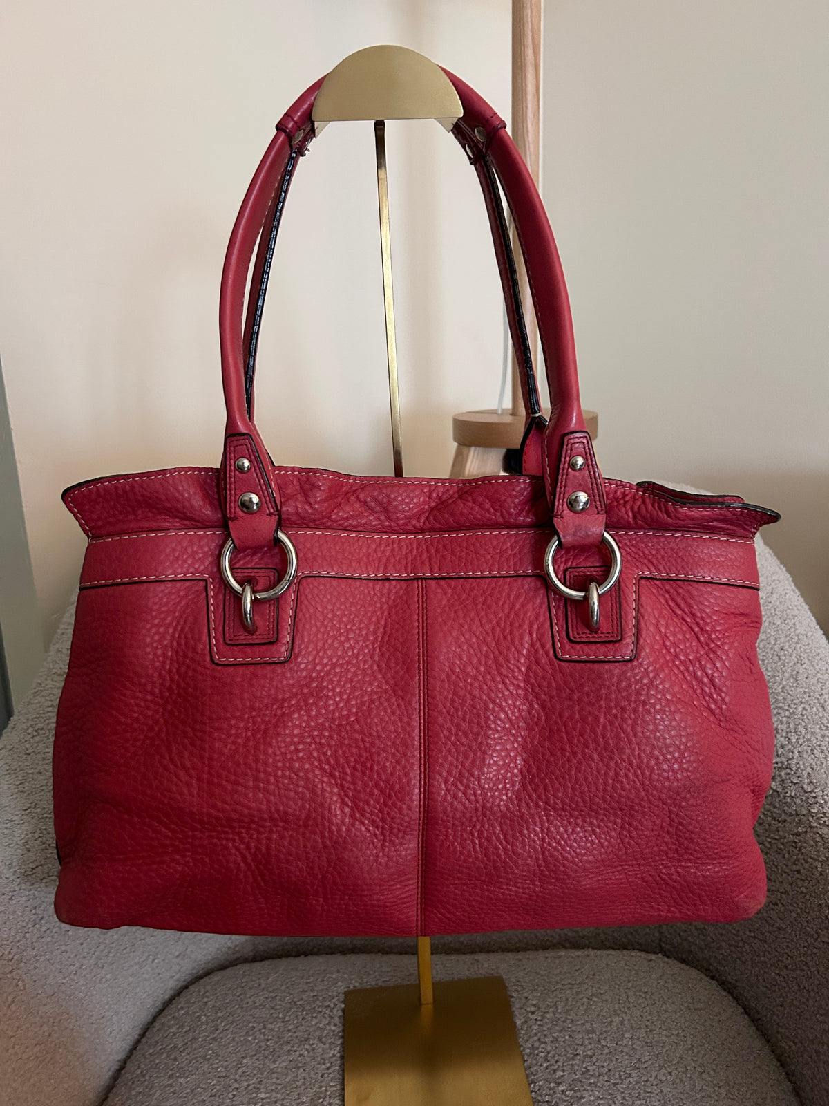 Vintage Coach red leather shoulder bag