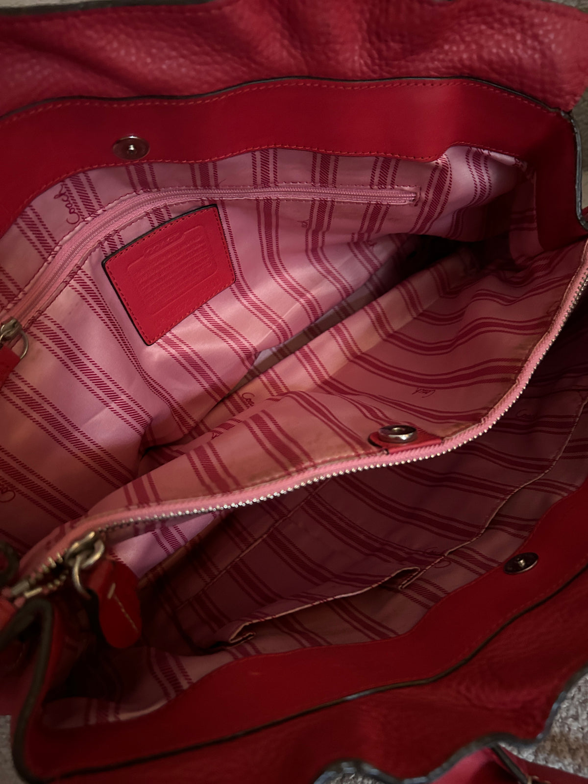 Vintage Coach red leather shoulder bag