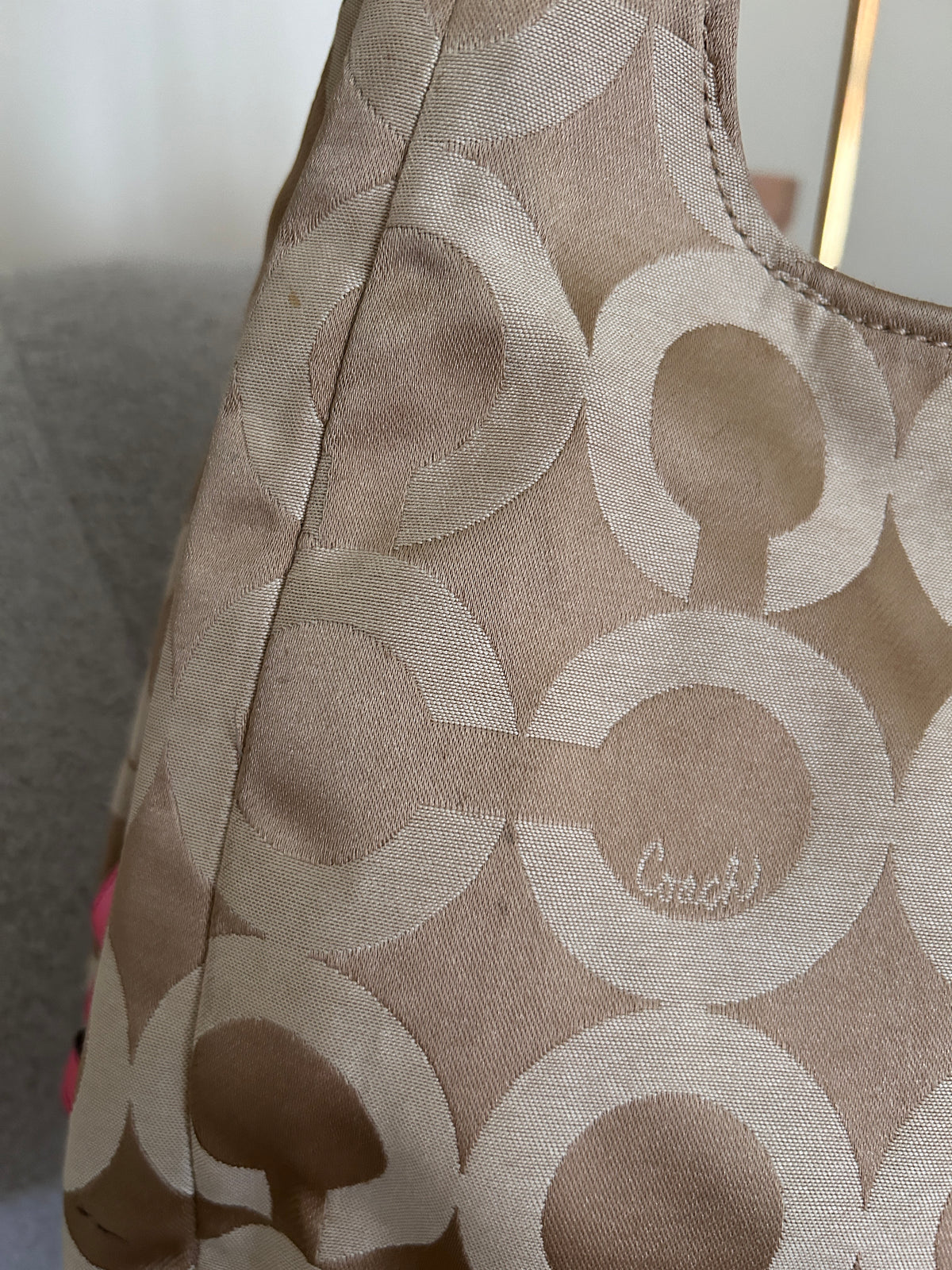 Vintage Coach beige monogram pink leather shoulder bag