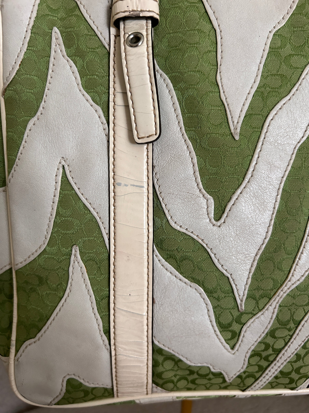 Vintage Coach zebra green shoulder bag