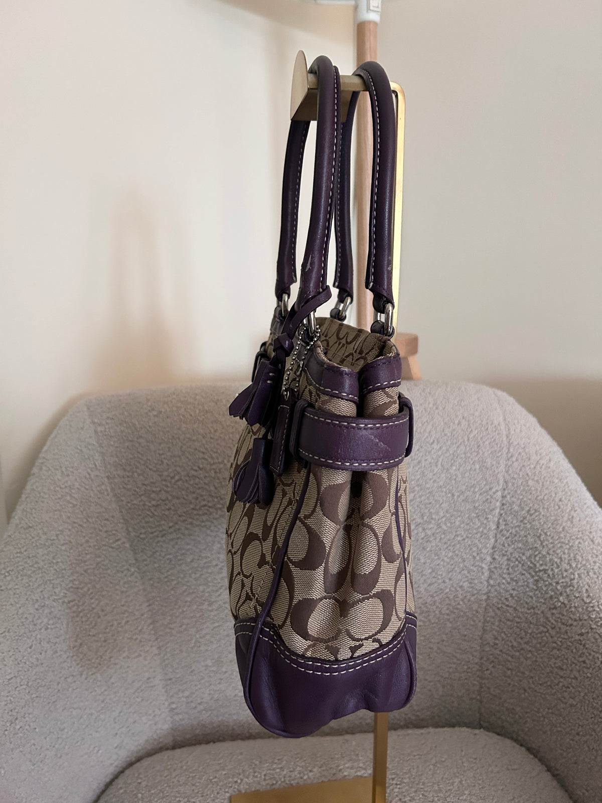 Vintage Coach Hampton signature monogram and purple shoulder bag