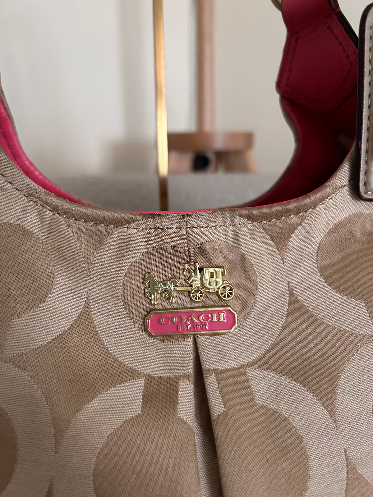 Vintage Coach beige monogram pink leather shoulder bag