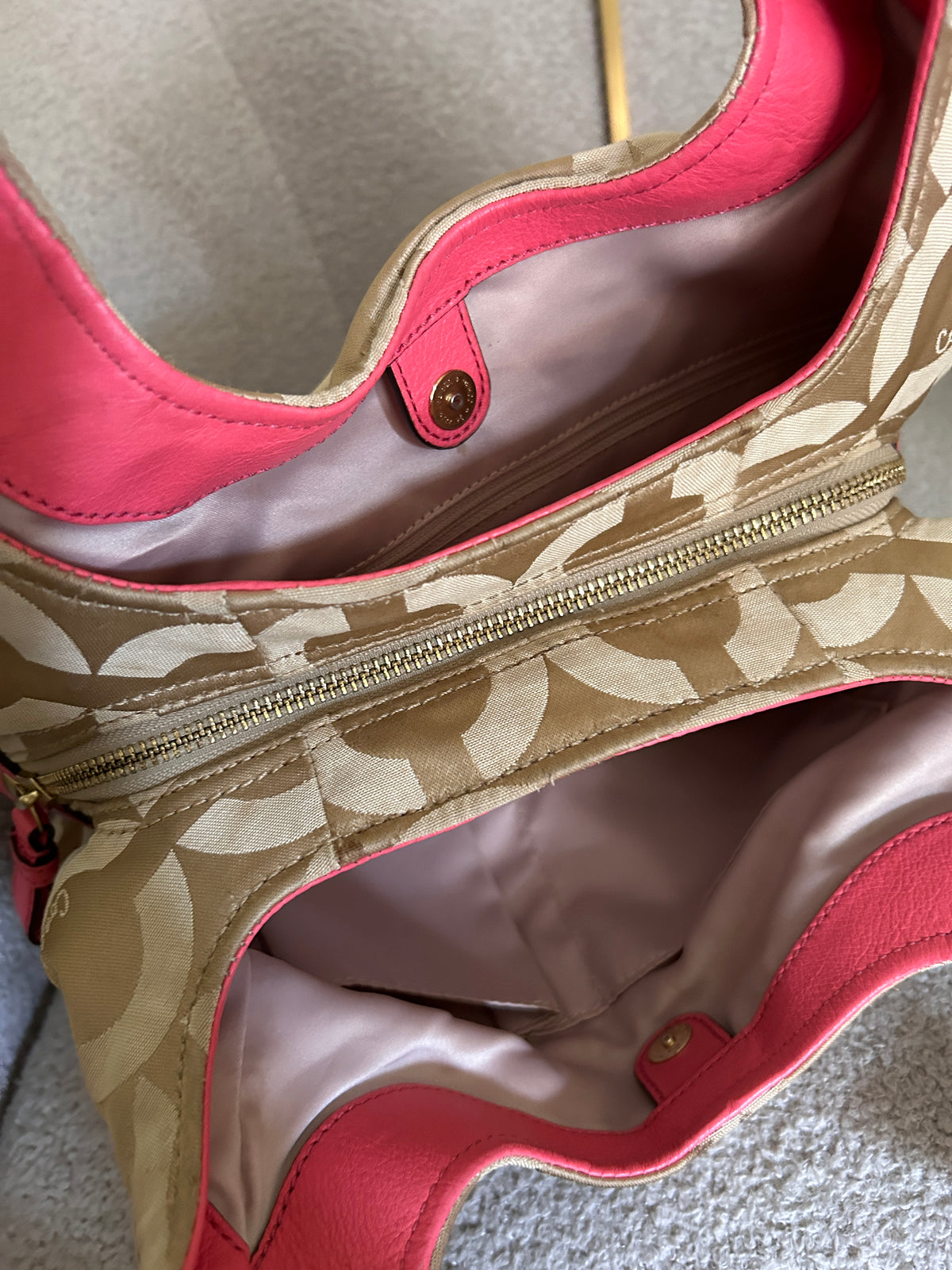 Vintage Coach beige monogram pink leather shoulder bag