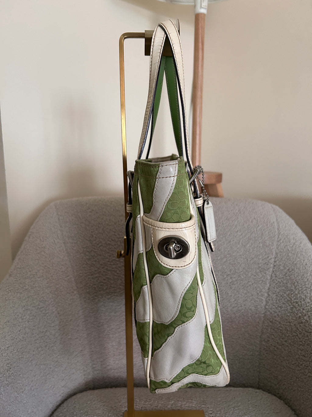 Vintage Coach zebra green shoulder bag