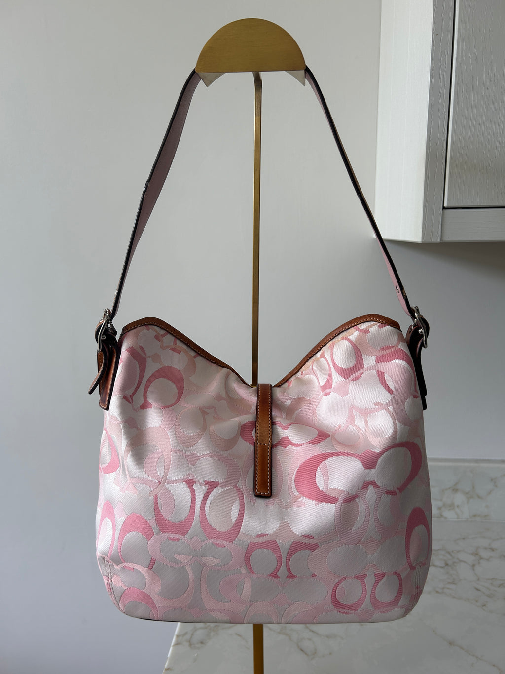 Vintage Coach pink clip optic monogram shoulder bag