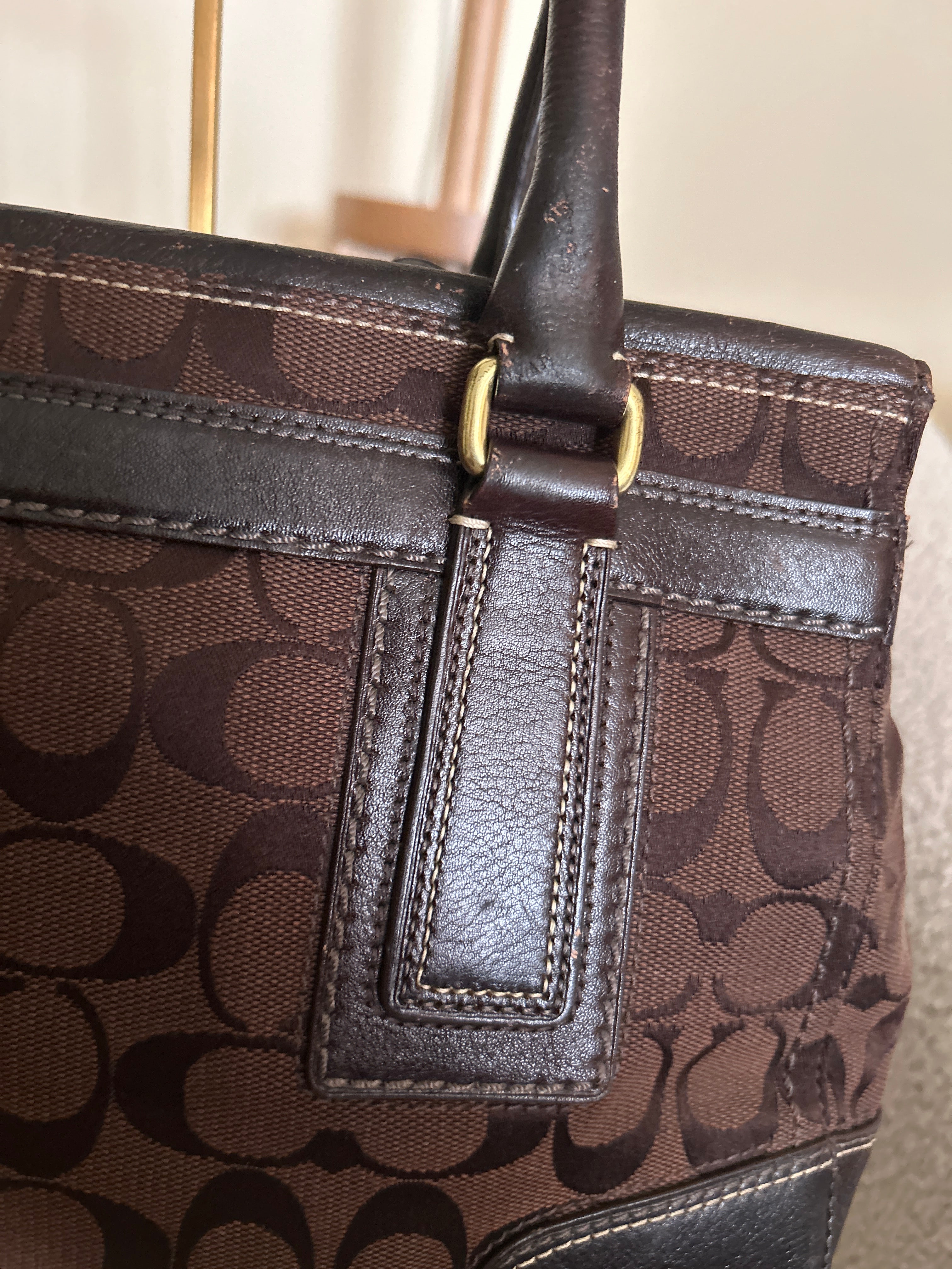 Vintage Coach chocolate brown Hamptons shoulder bag
