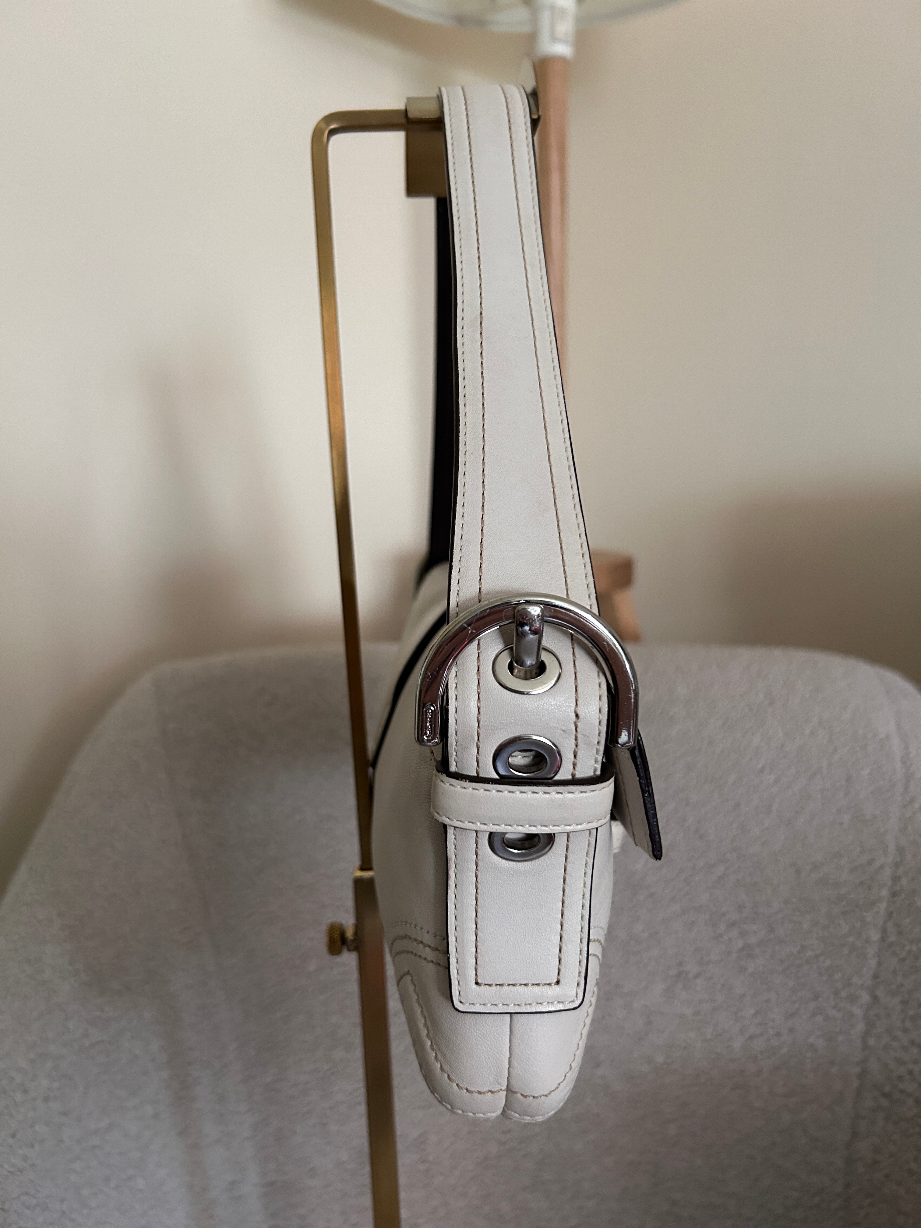 Vintage Coach white leather Soho shoulder bag