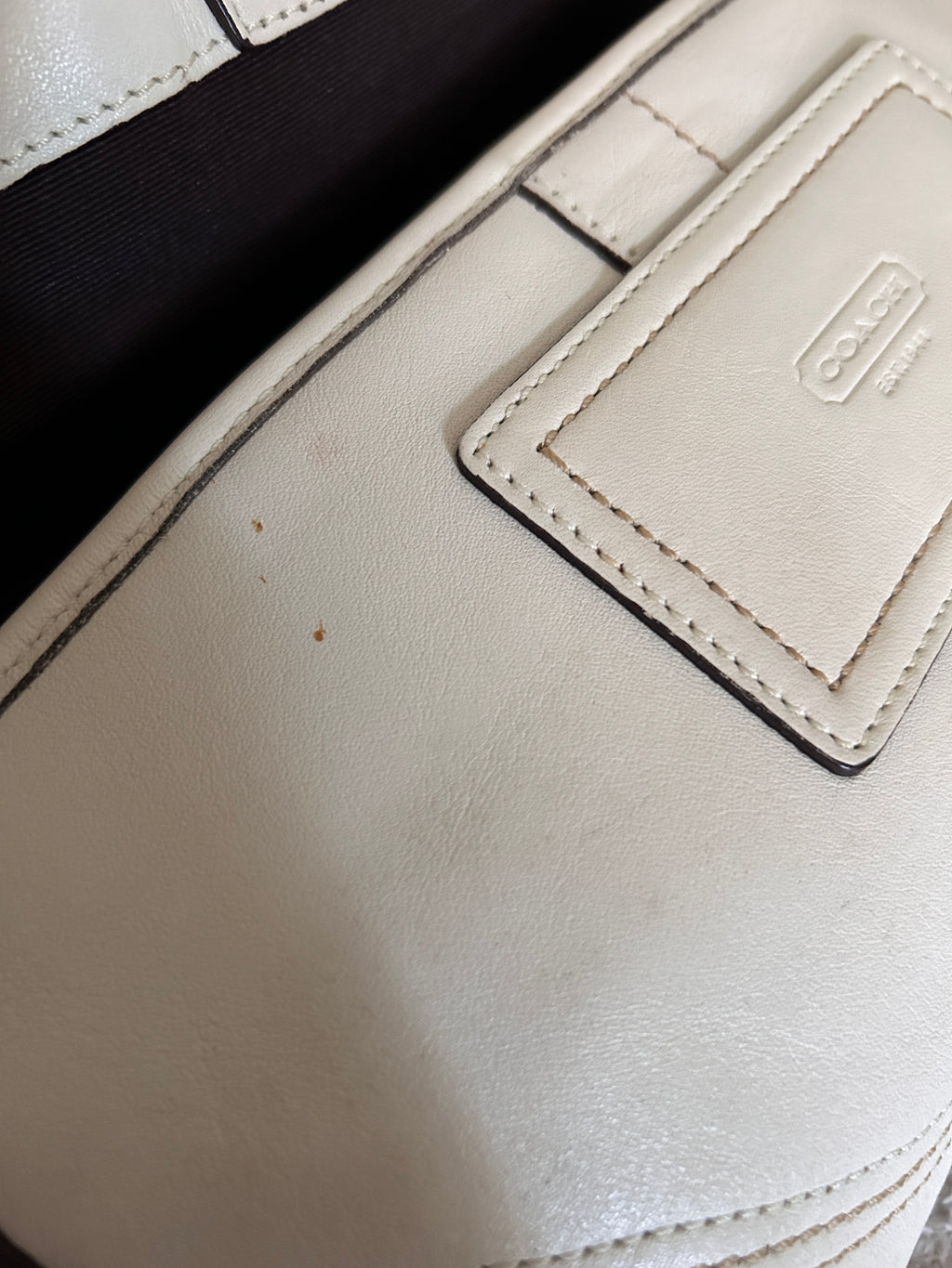 Vintage Coach white leather Soho shoulder bag