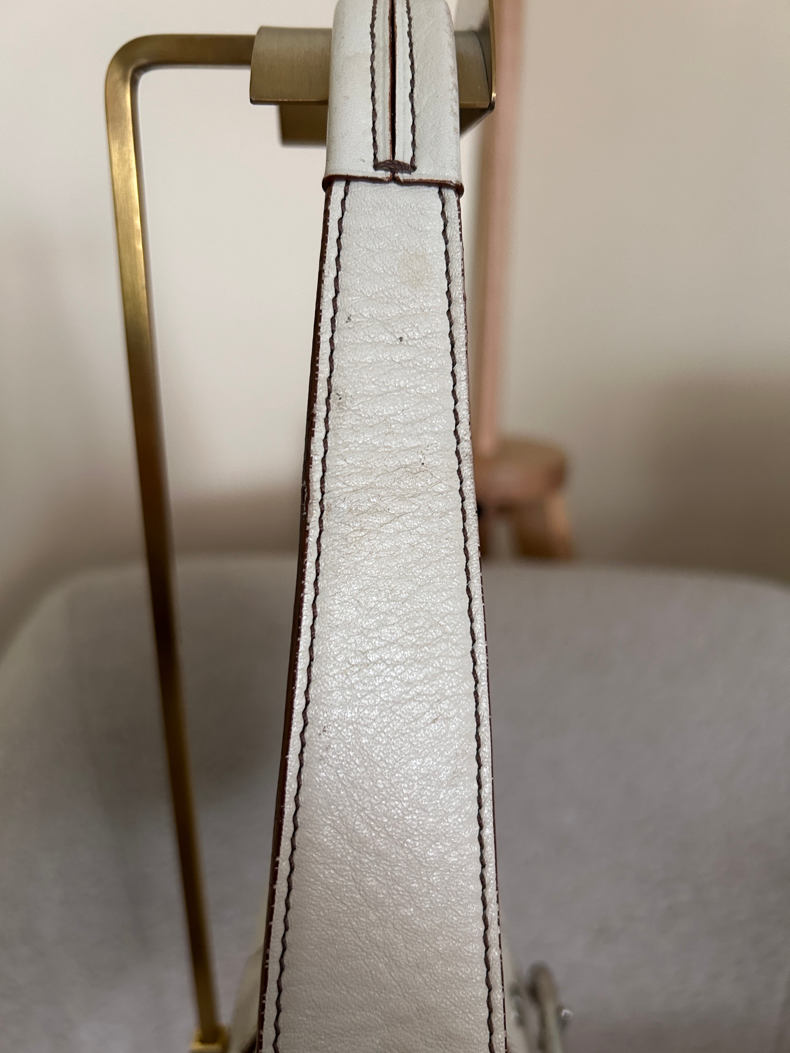 Vintage Coach white leather Soho shoulder bag