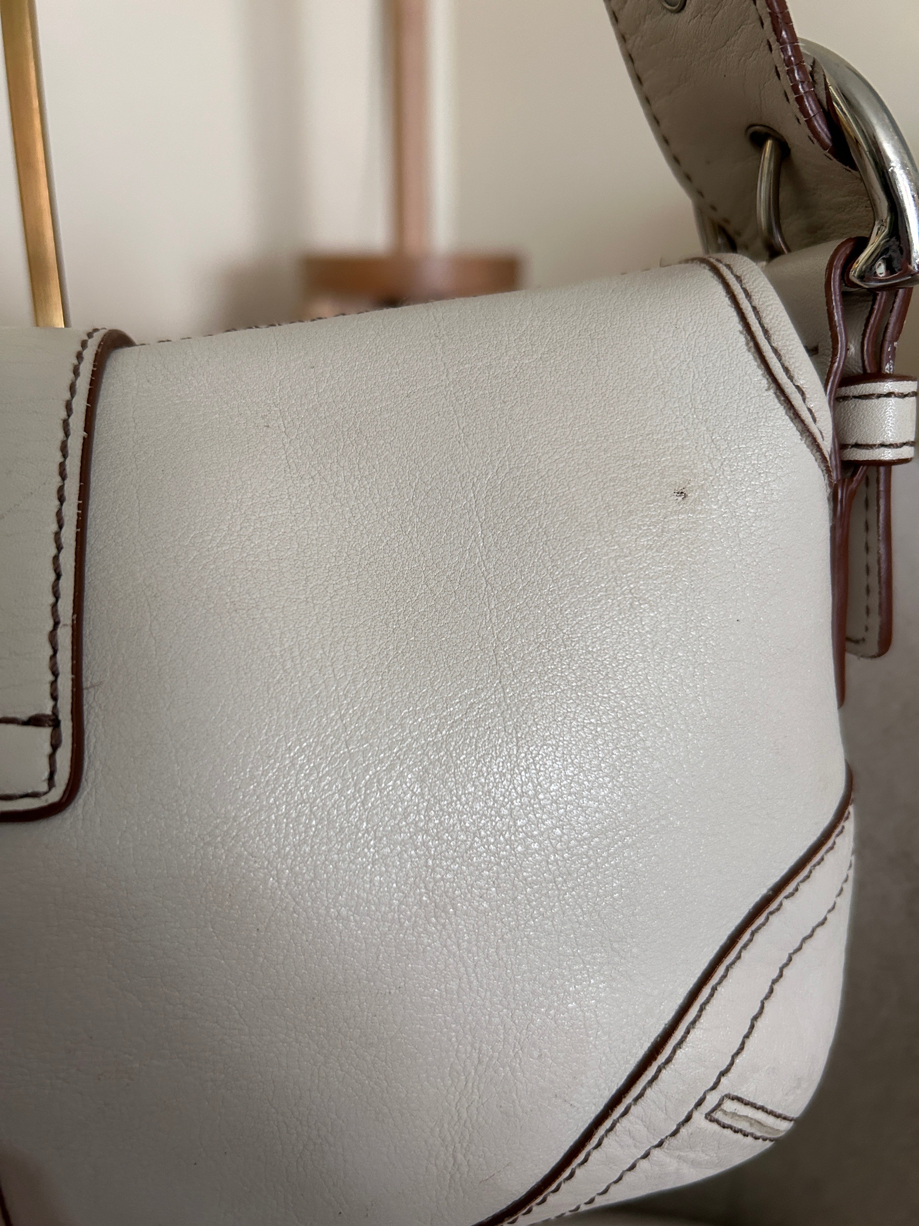 Vintage Coach white leather Soho shoulder bag