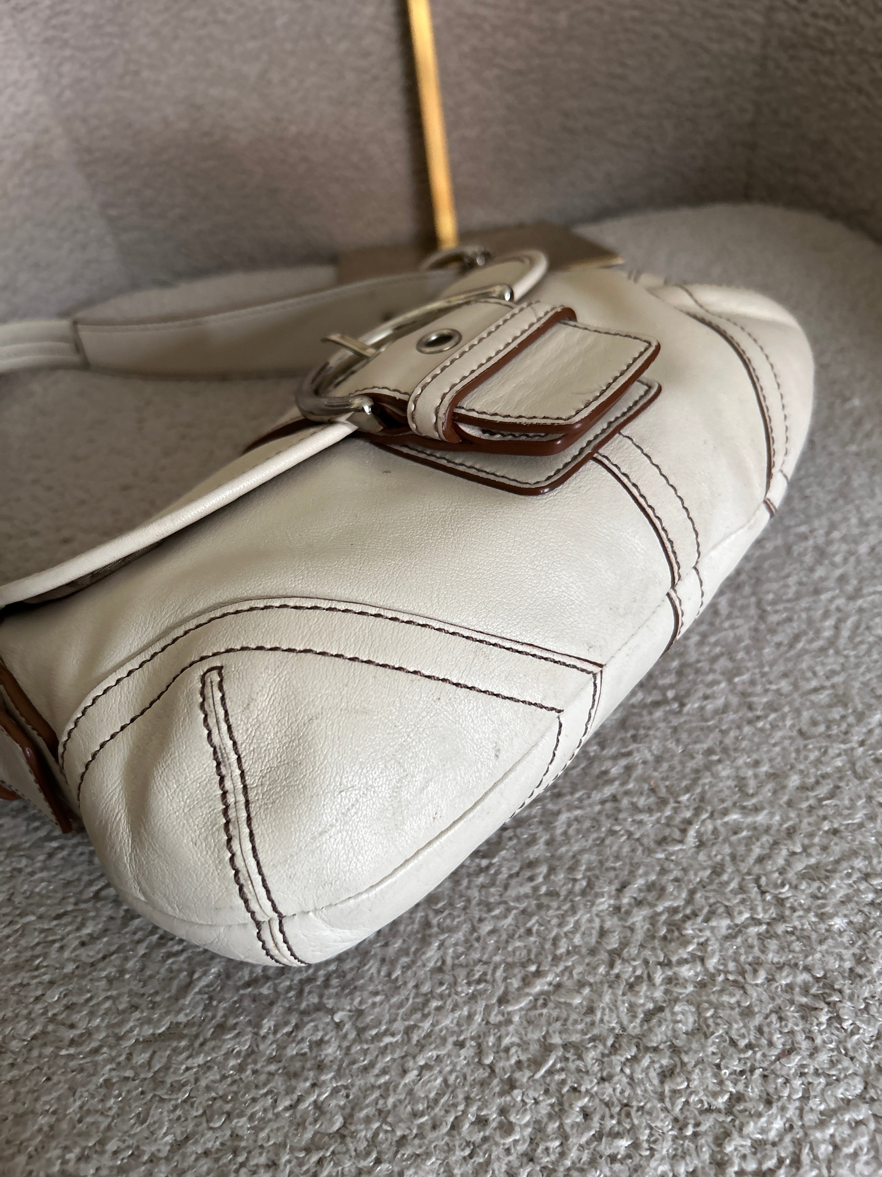 Vintage Coach white leather Soho shoulder bag
