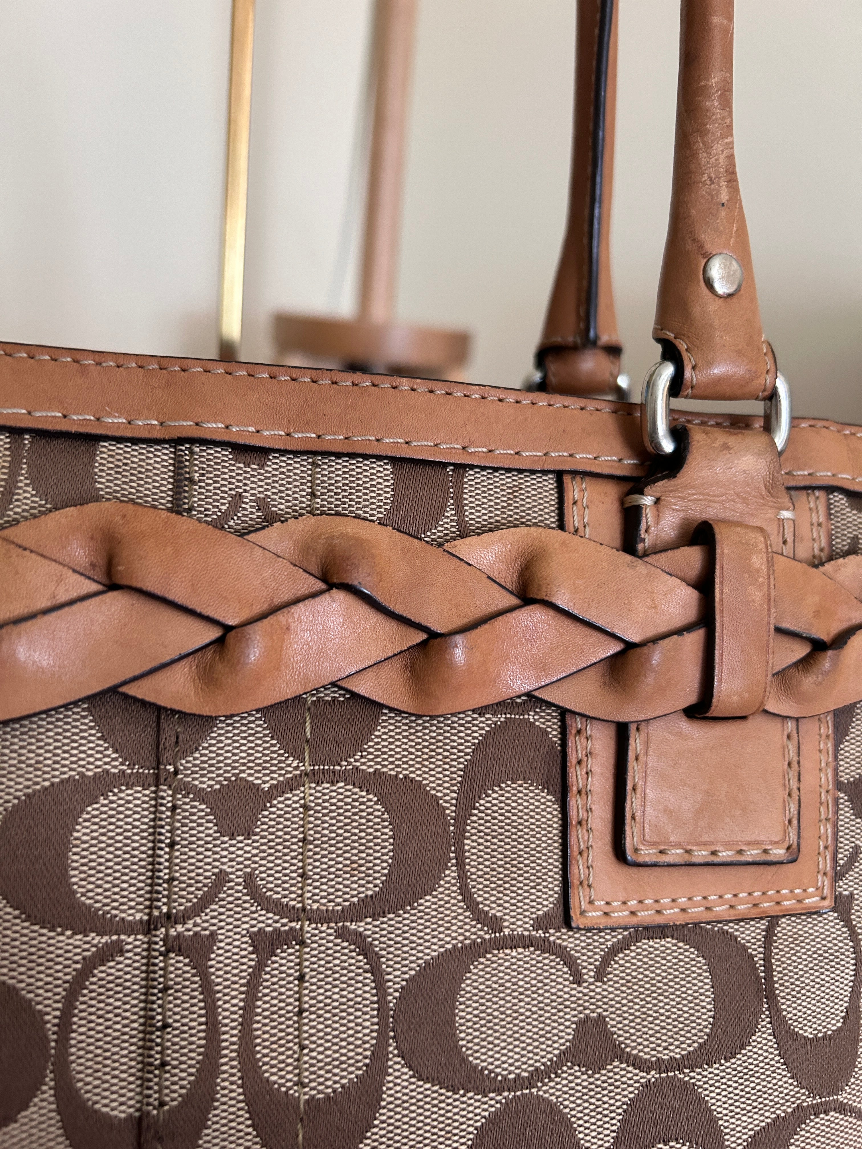 Vintage Coach Hampton shoulder bag