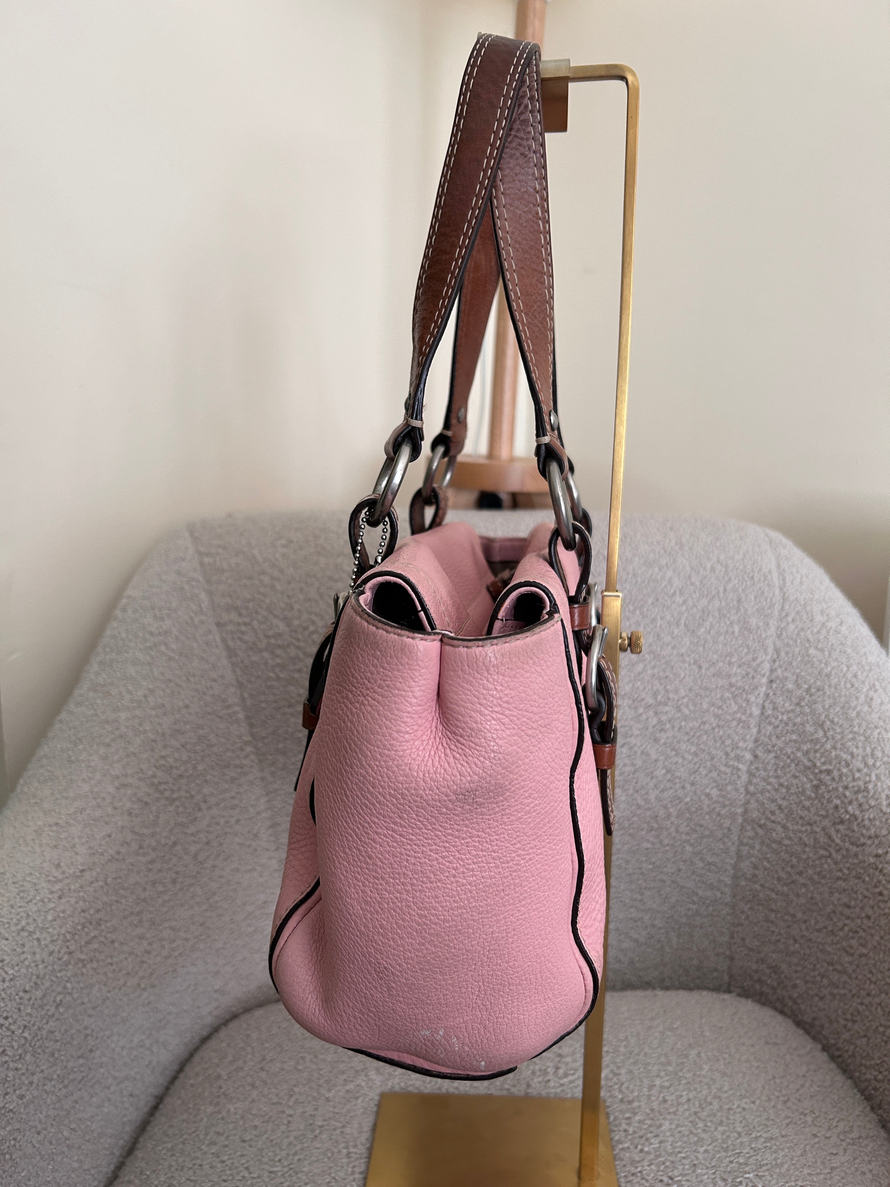 Vintage Coach pink leather shoulder bag