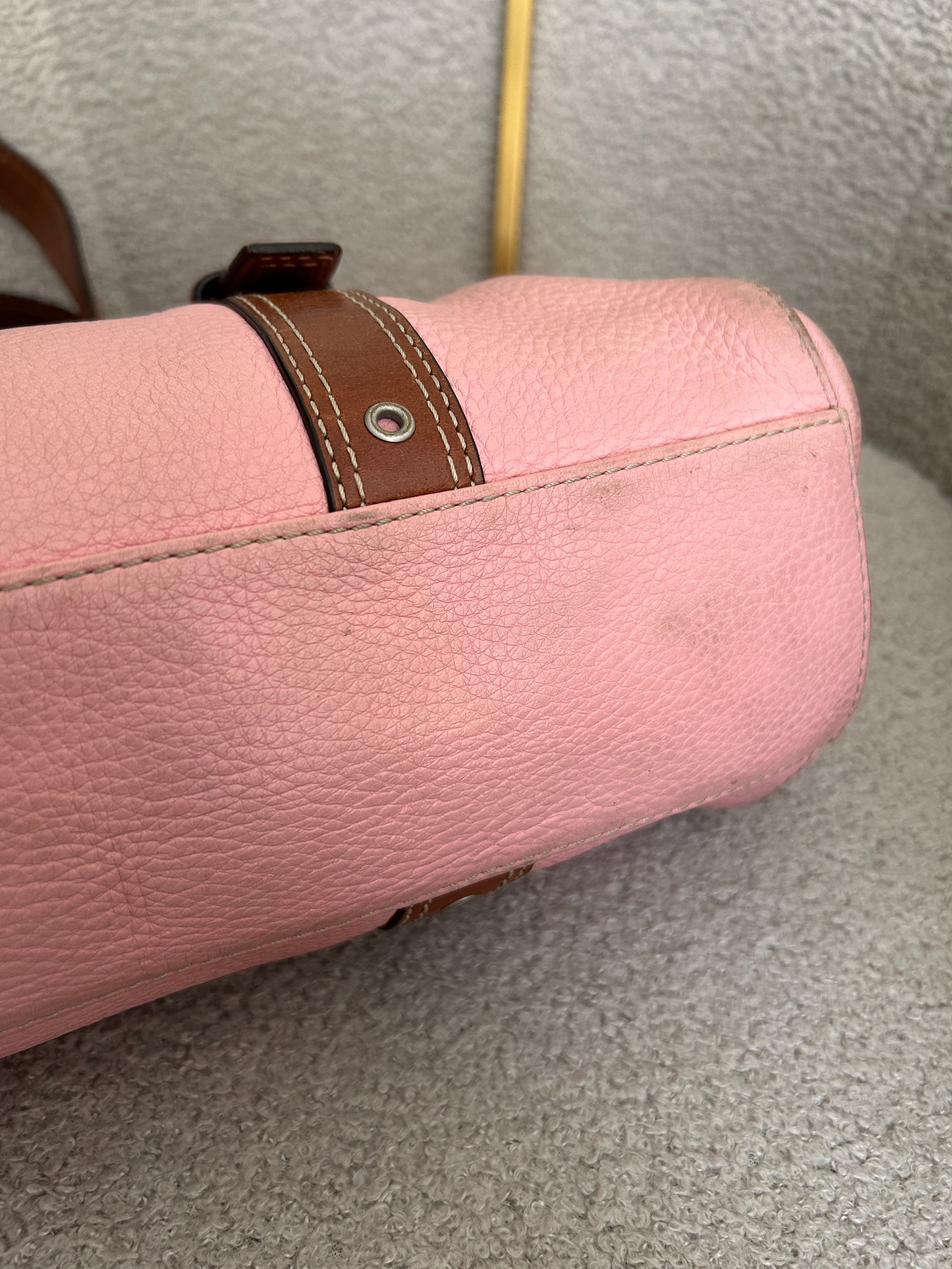 Vintage Coach pink leather shoulder bag