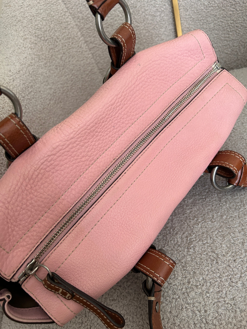 Vintage Coach pink leather shoulder bag