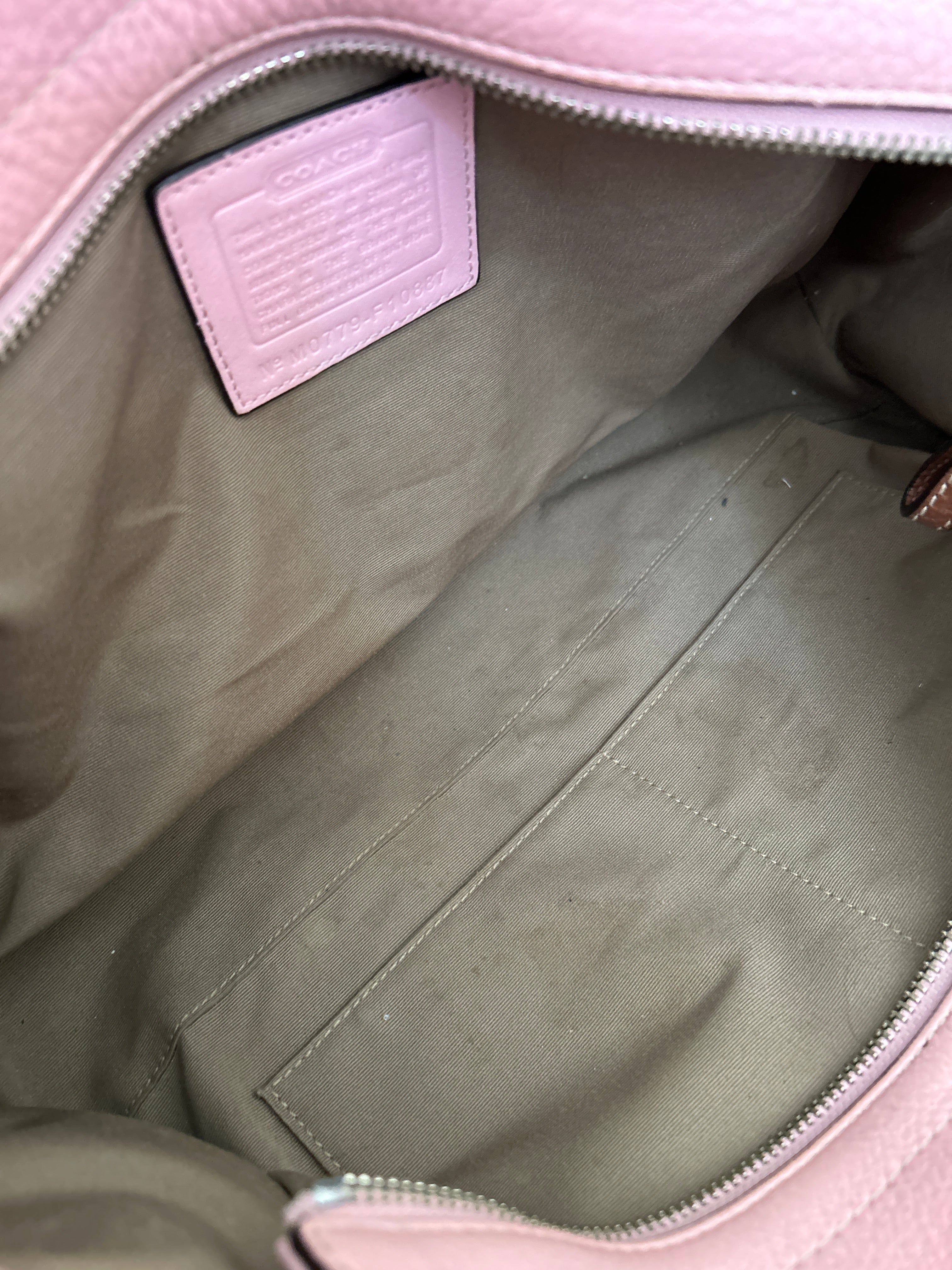 Vintage Coach pink leather shoulder bag