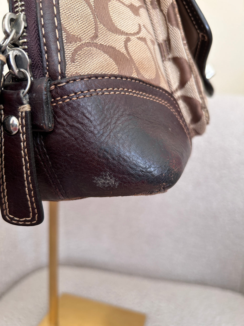 Vintage Coach brown monogram turnlock shoulder bag