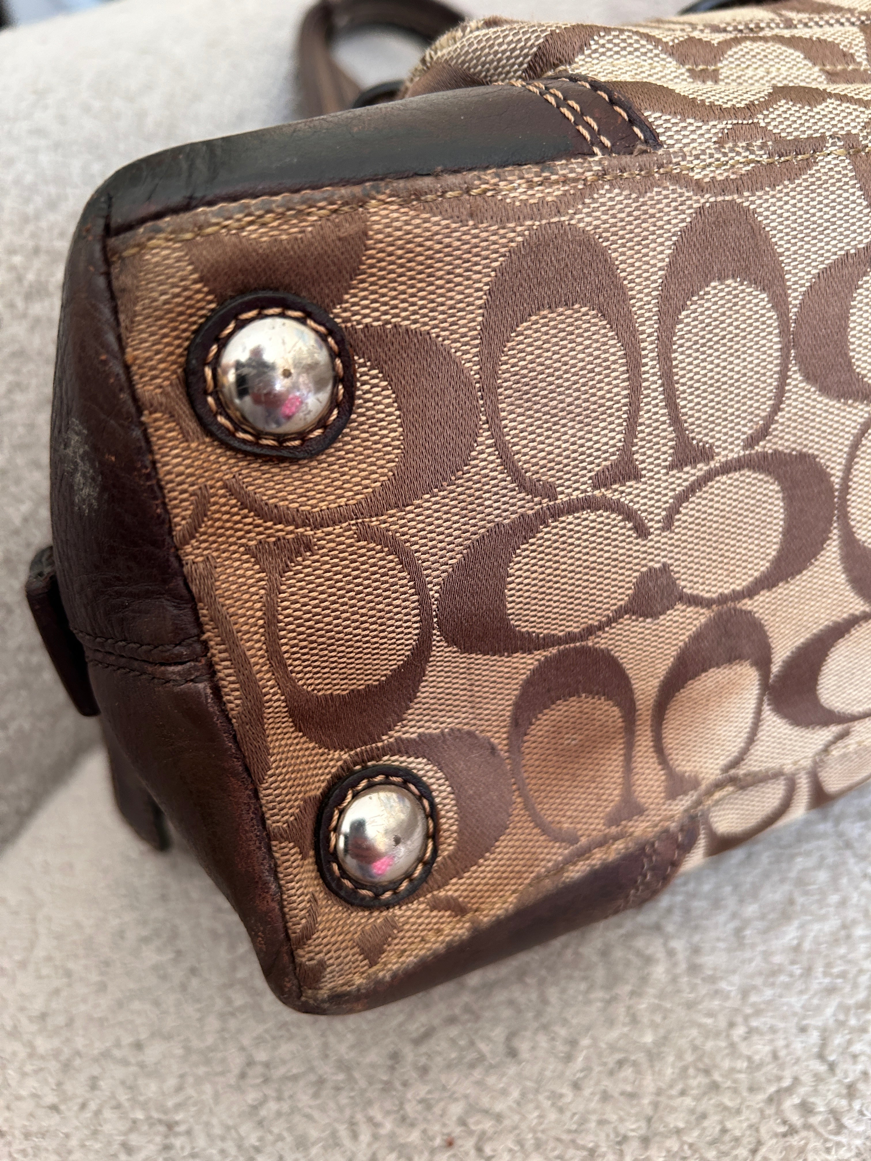Vintage Coach brown monogram turnlock shoulder bag