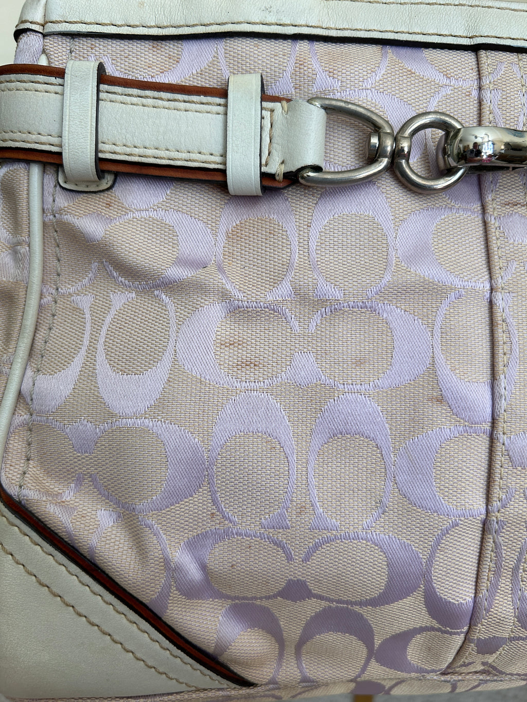 Vintage Coach lilac monogram Hampton shoulder bag