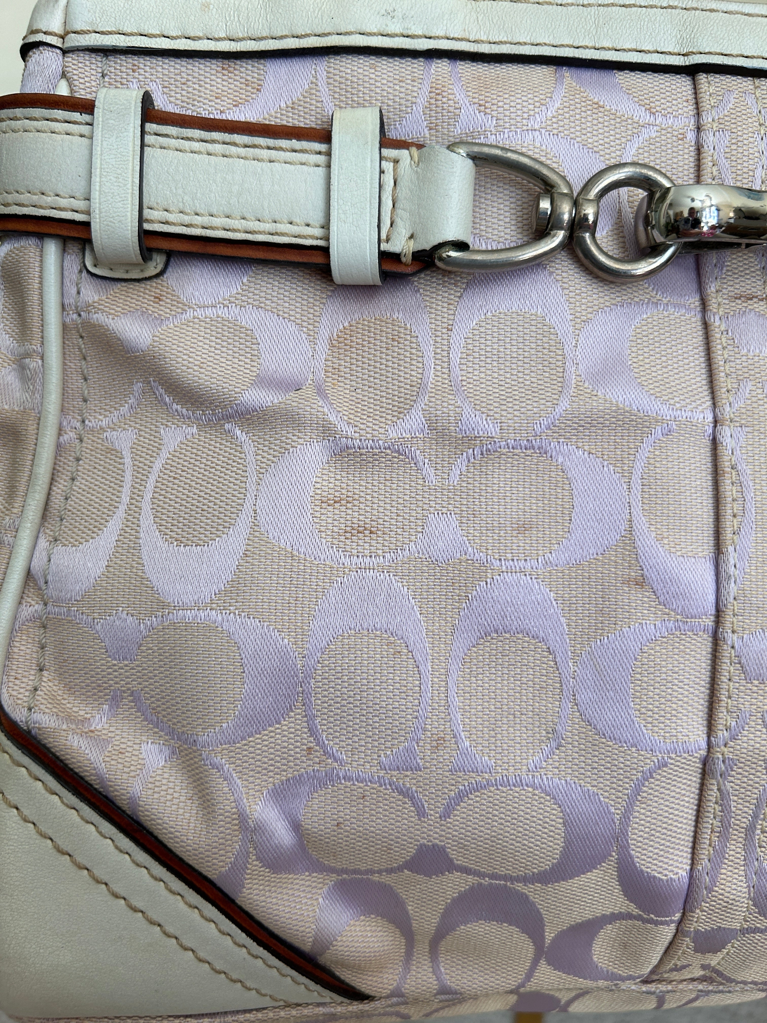 Vintage Coach lilac monogram Hampton shoulder bag