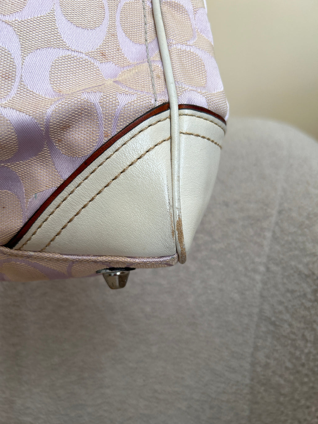 Vintage Coach lilac monogram Hampton shoulder bag