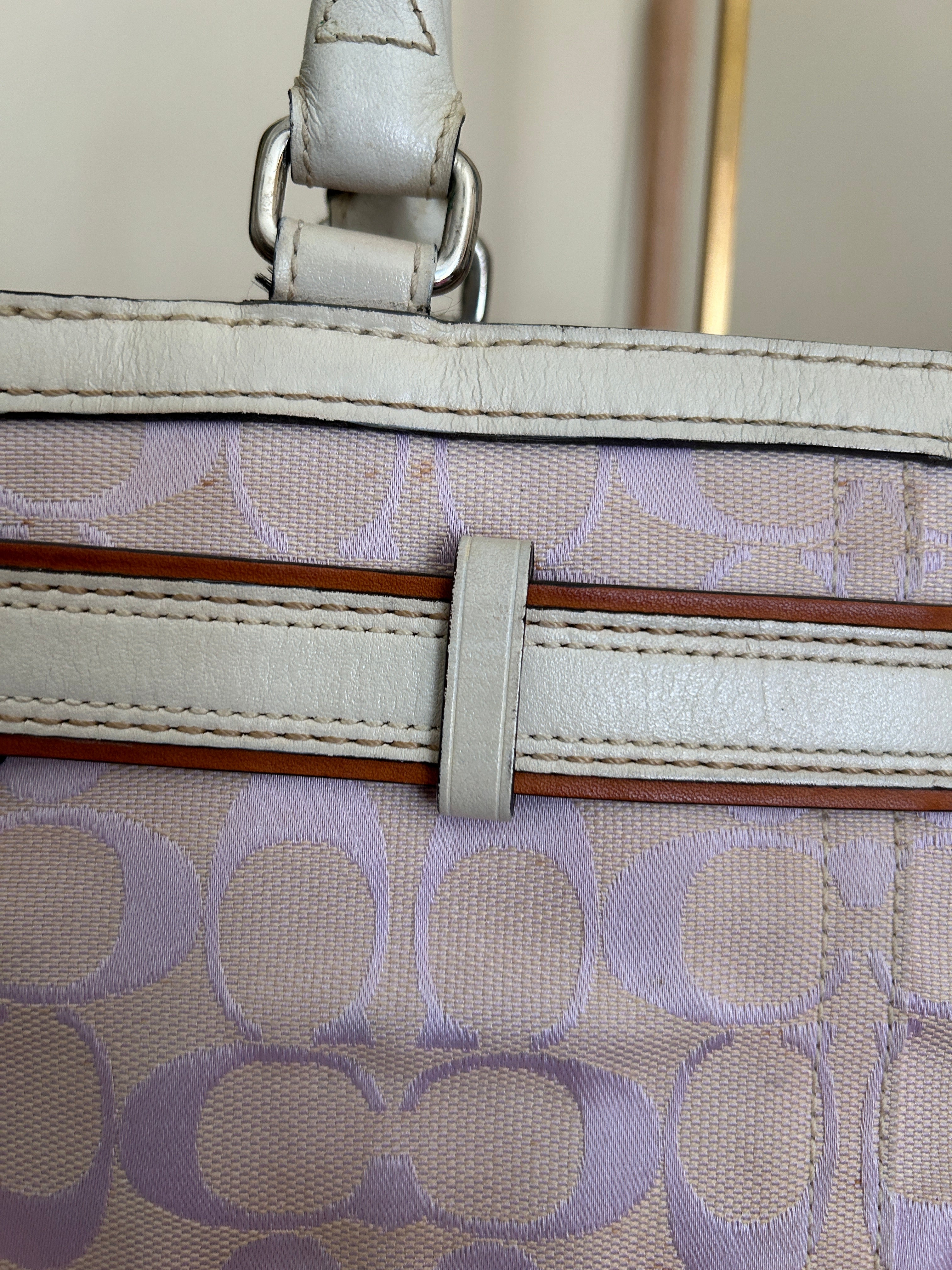 Vintage Coach lilac monogram Hampton shoulder bag