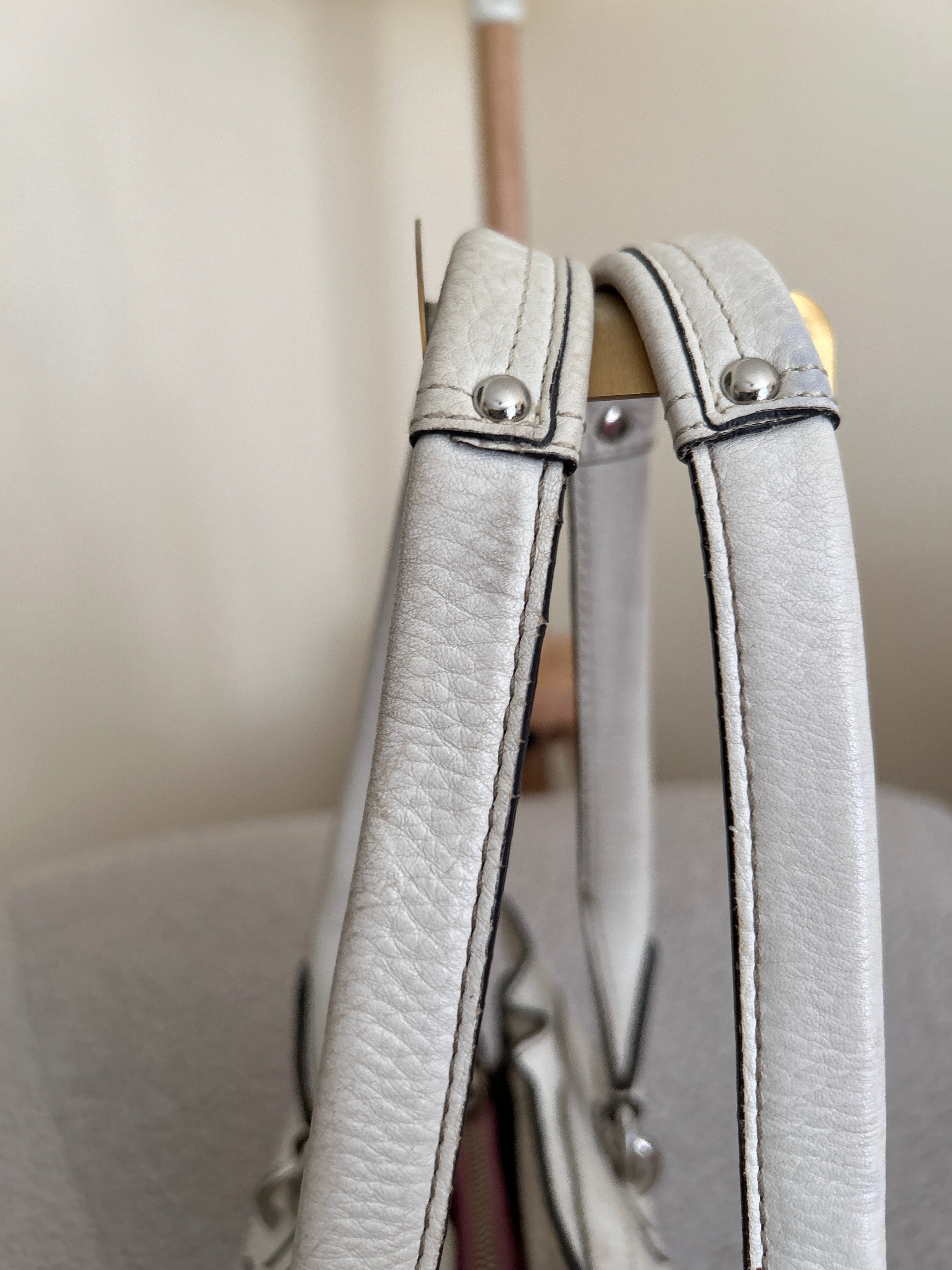 Vintage Coach white leather shoulder bag