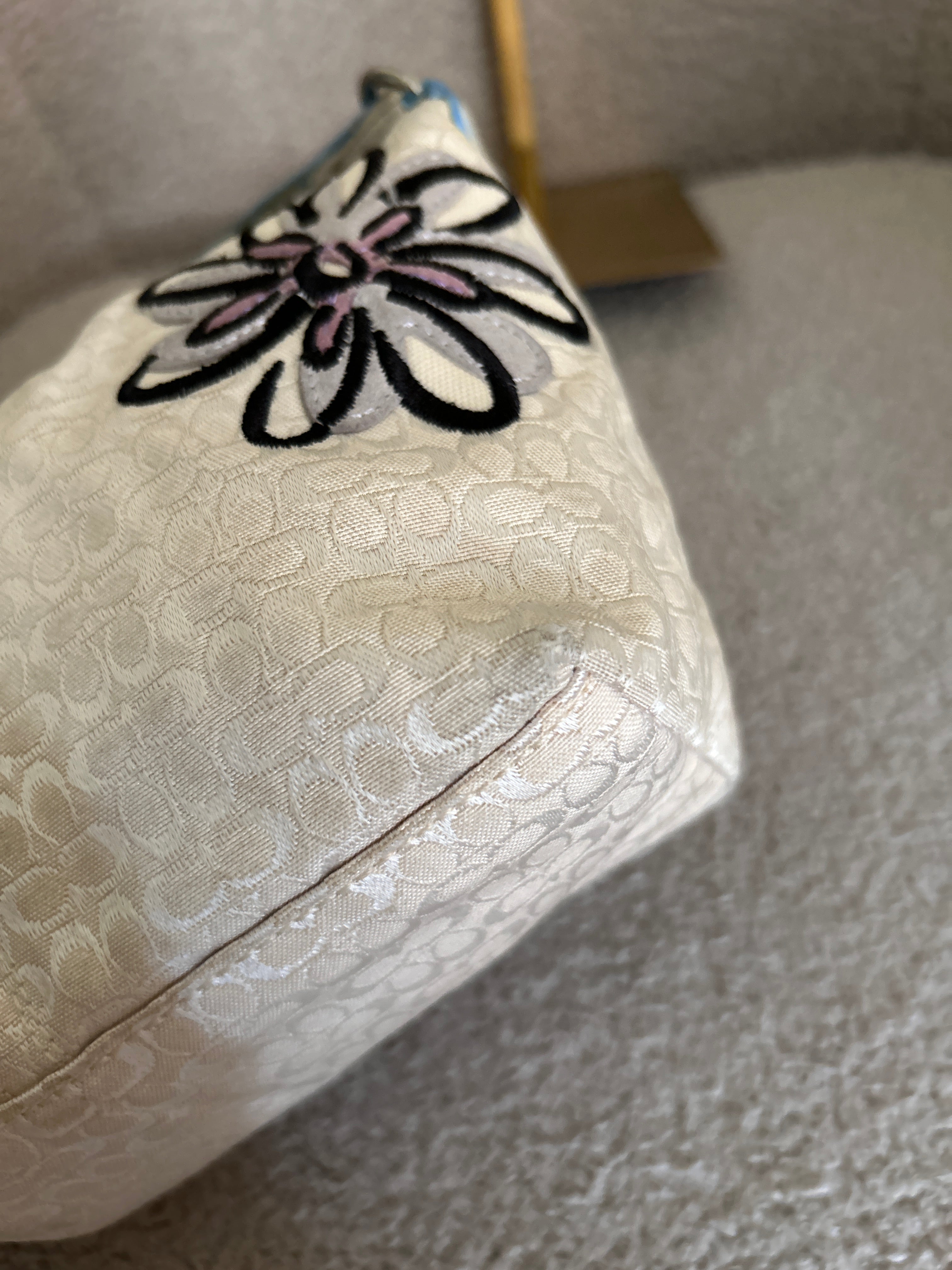 Vintage Coach bumble bee floral mini bag