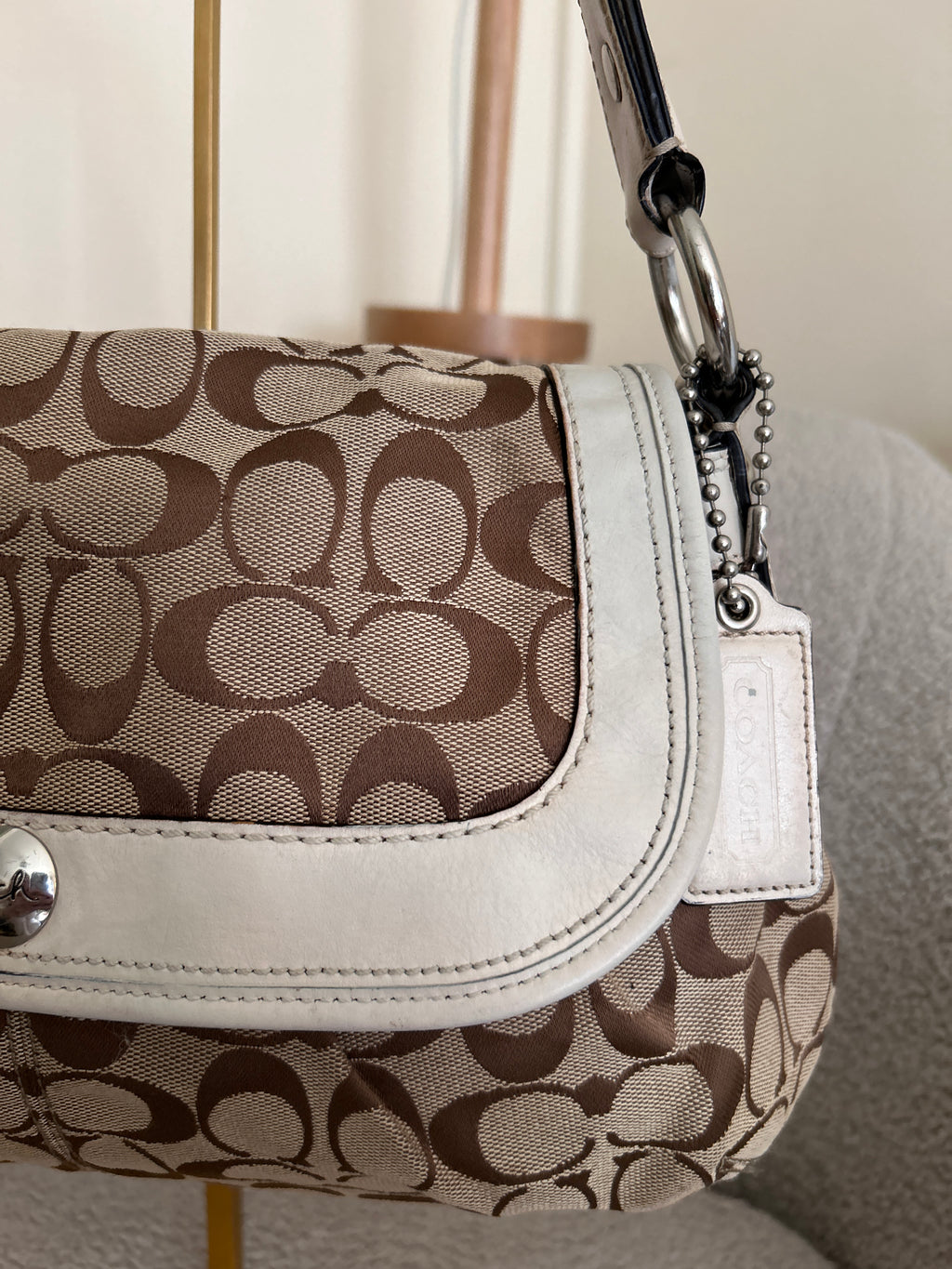 Vintage Coach flap shoulder bag