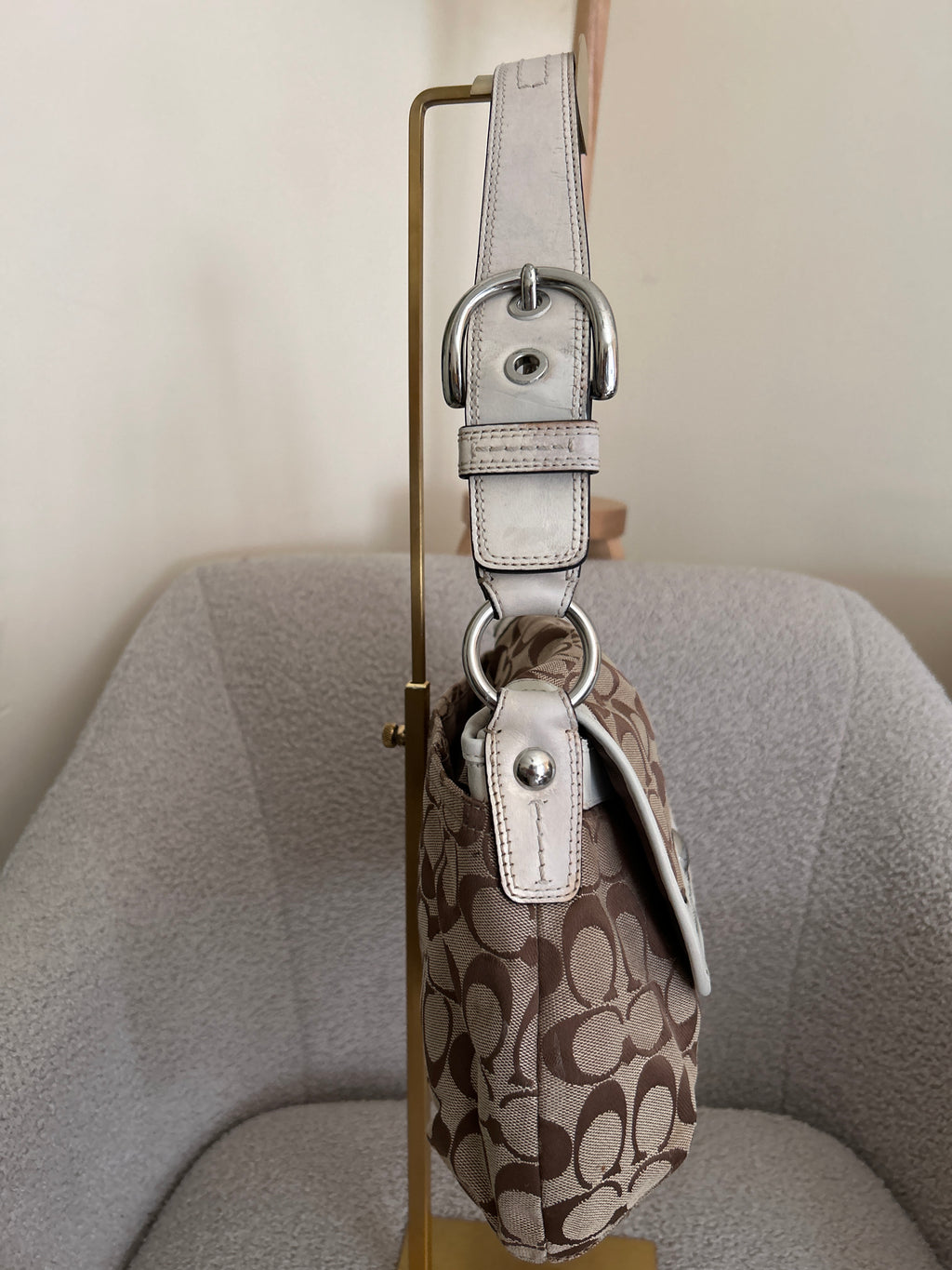 Vintage Coach flap shoulder bag