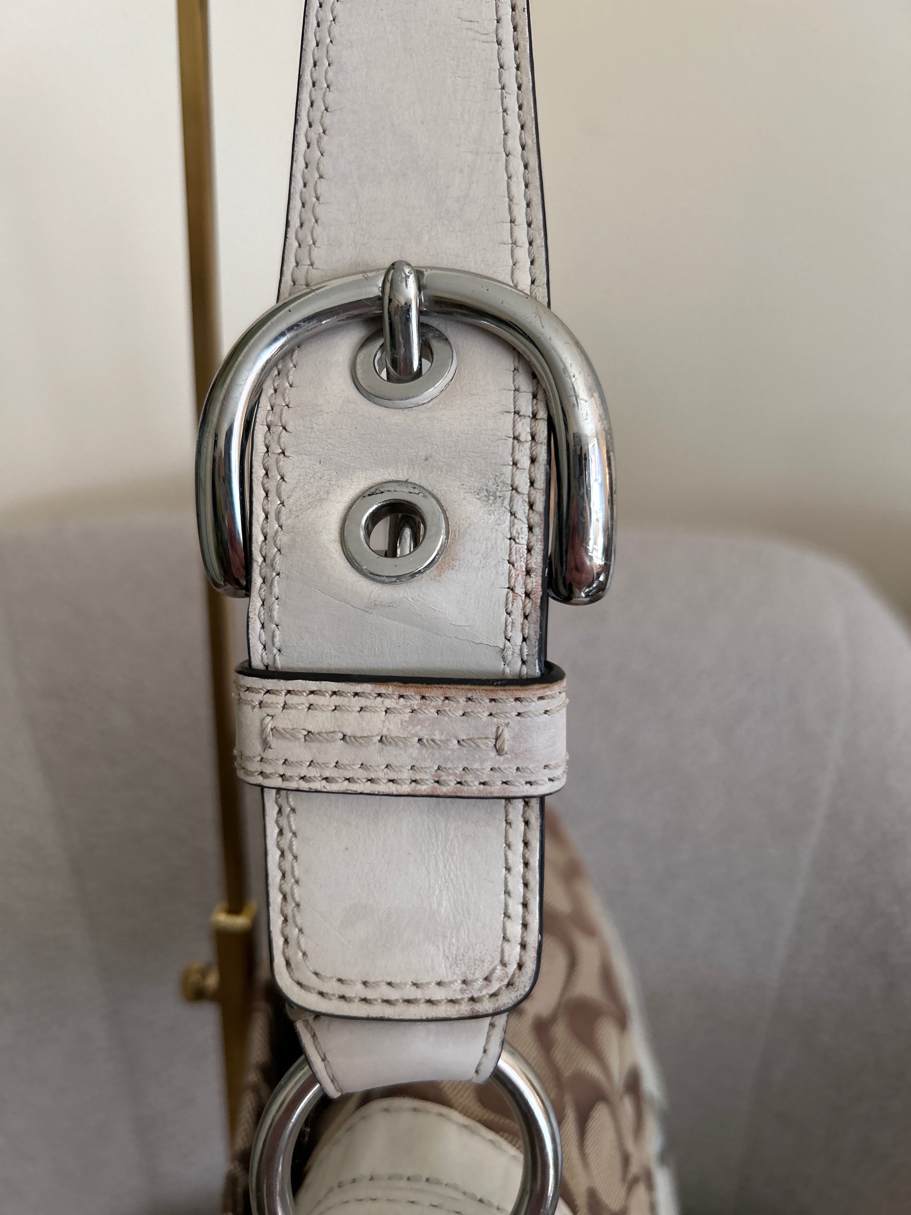 Vintage Coach flap shoulder bag
