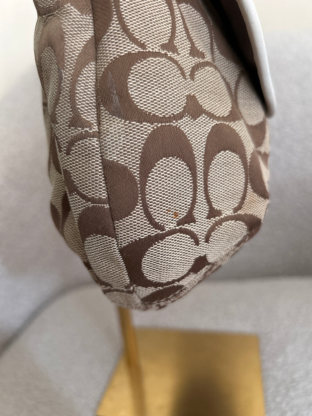 Vintage Coach flap shoulder bag