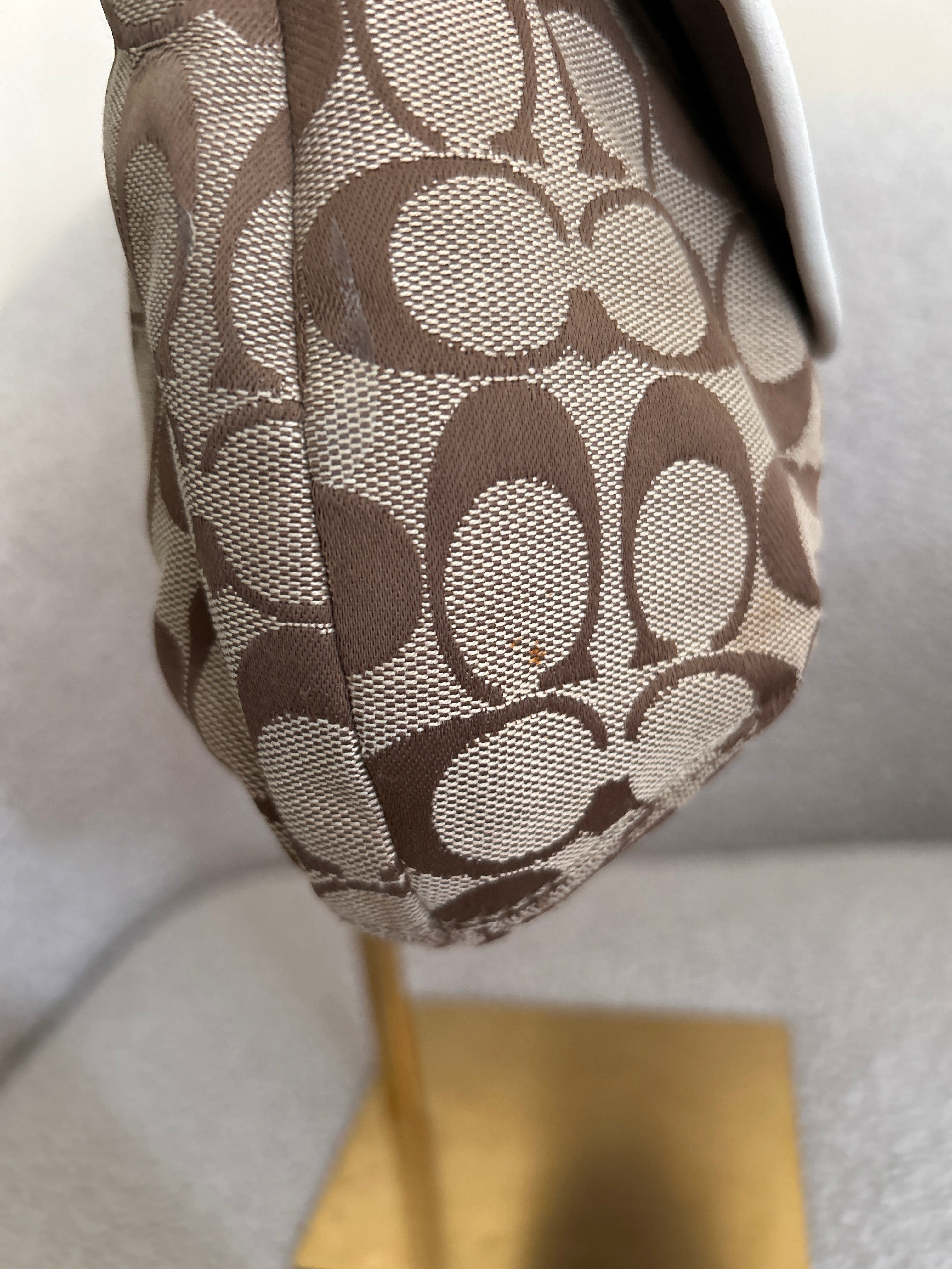 Vintage Coach flap shoulder bag