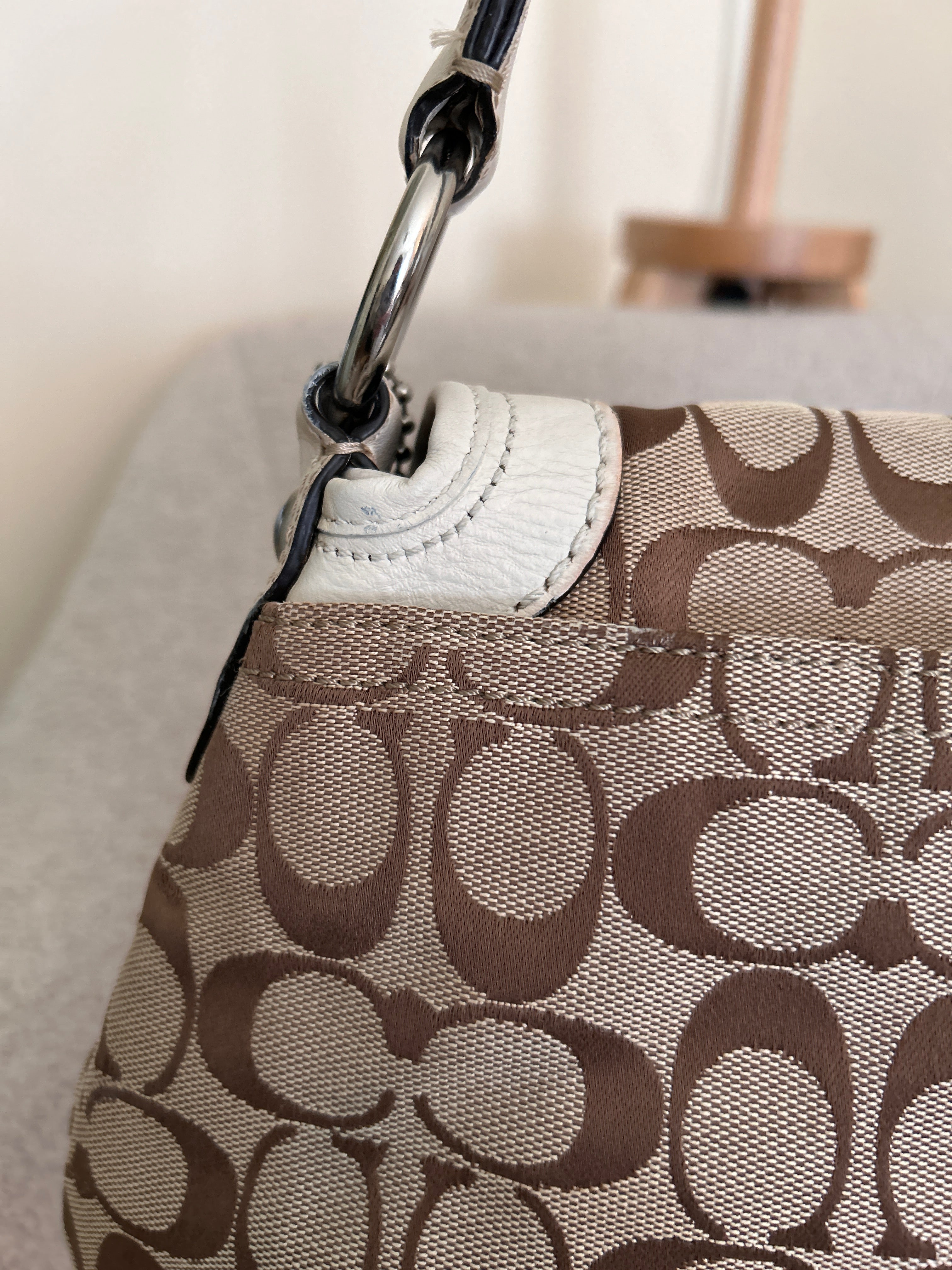 Vintage Coach flap shoulder bag