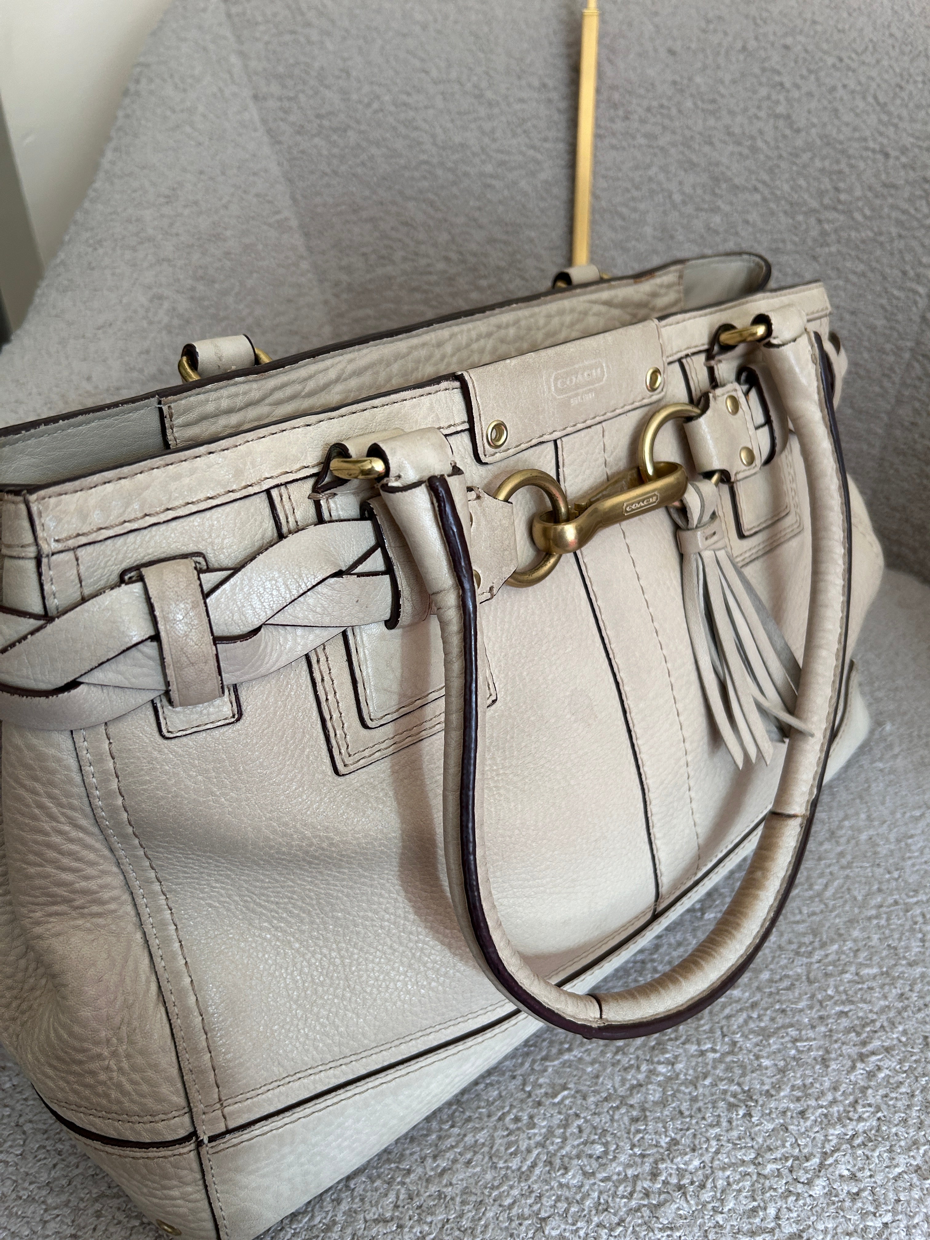 Vintage Coach cream leather Hampton shoulder bag