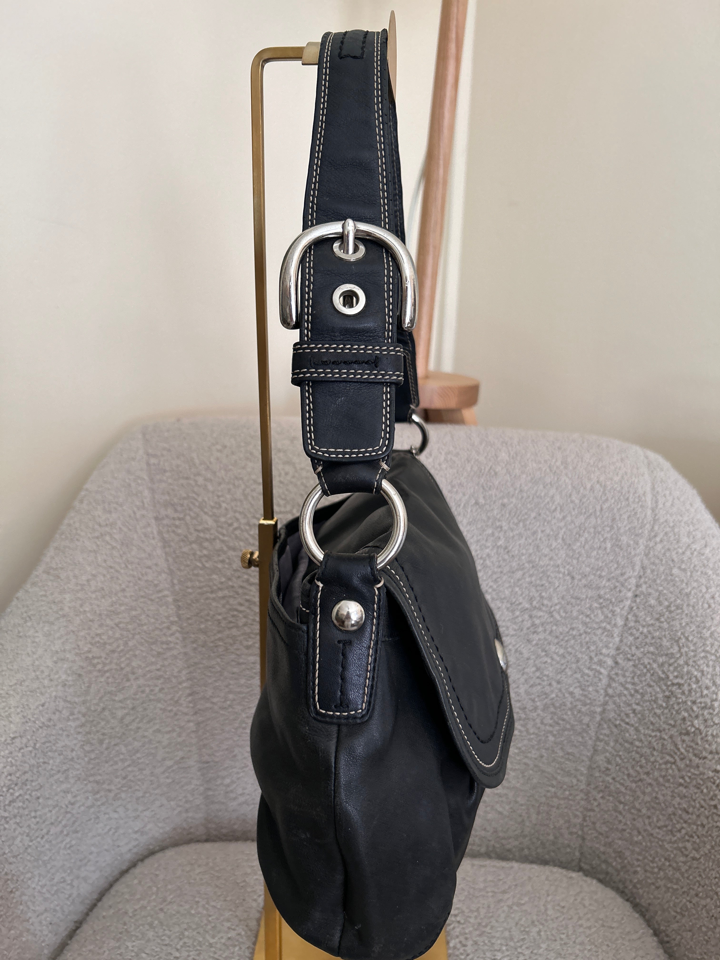 Vintage Coach black leather flap shoulder bag