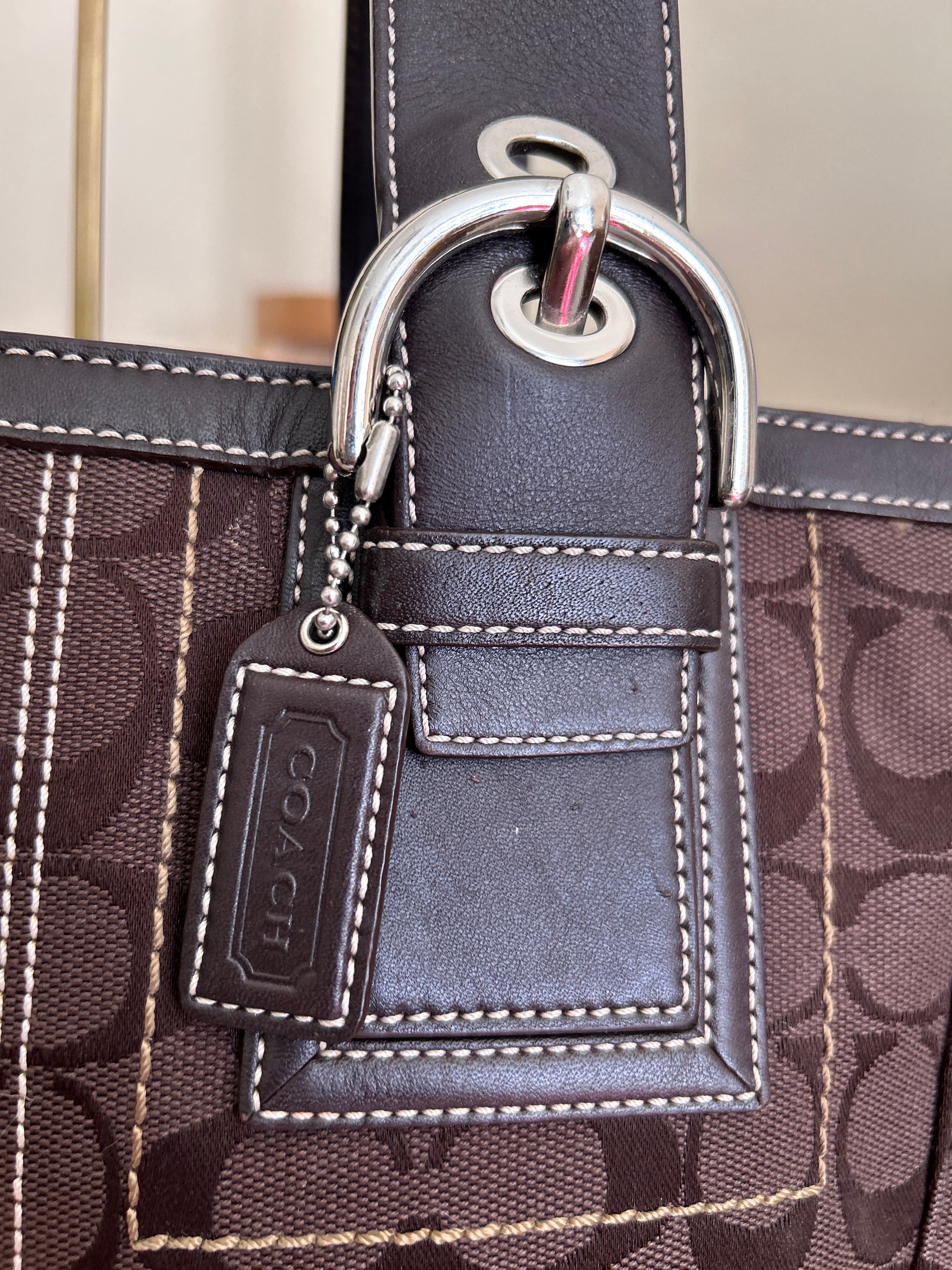 Vintage Coach Soho chocolate brown shoulder bag