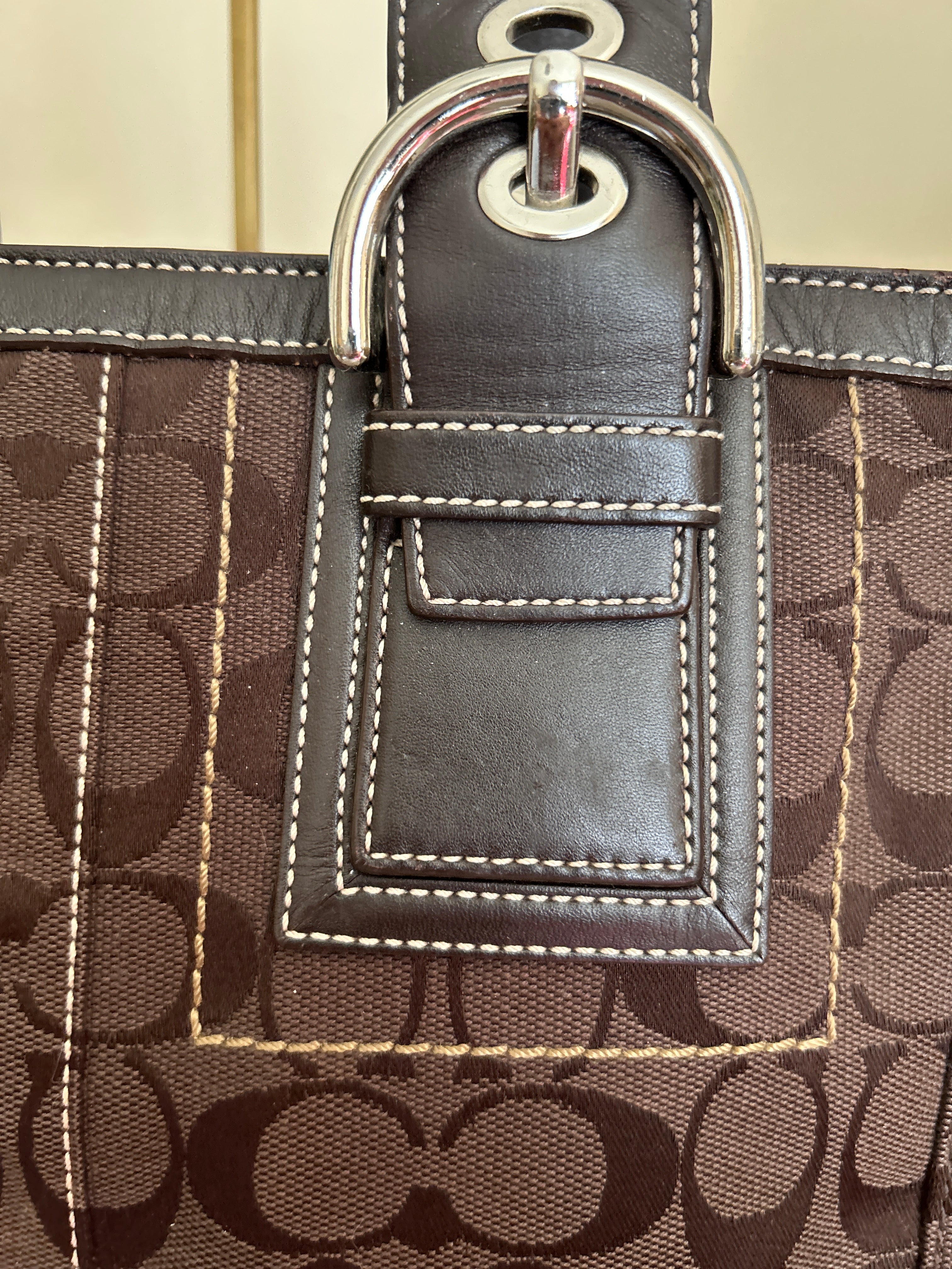 Vintage Coach Soho chocolate brown shoulder bag