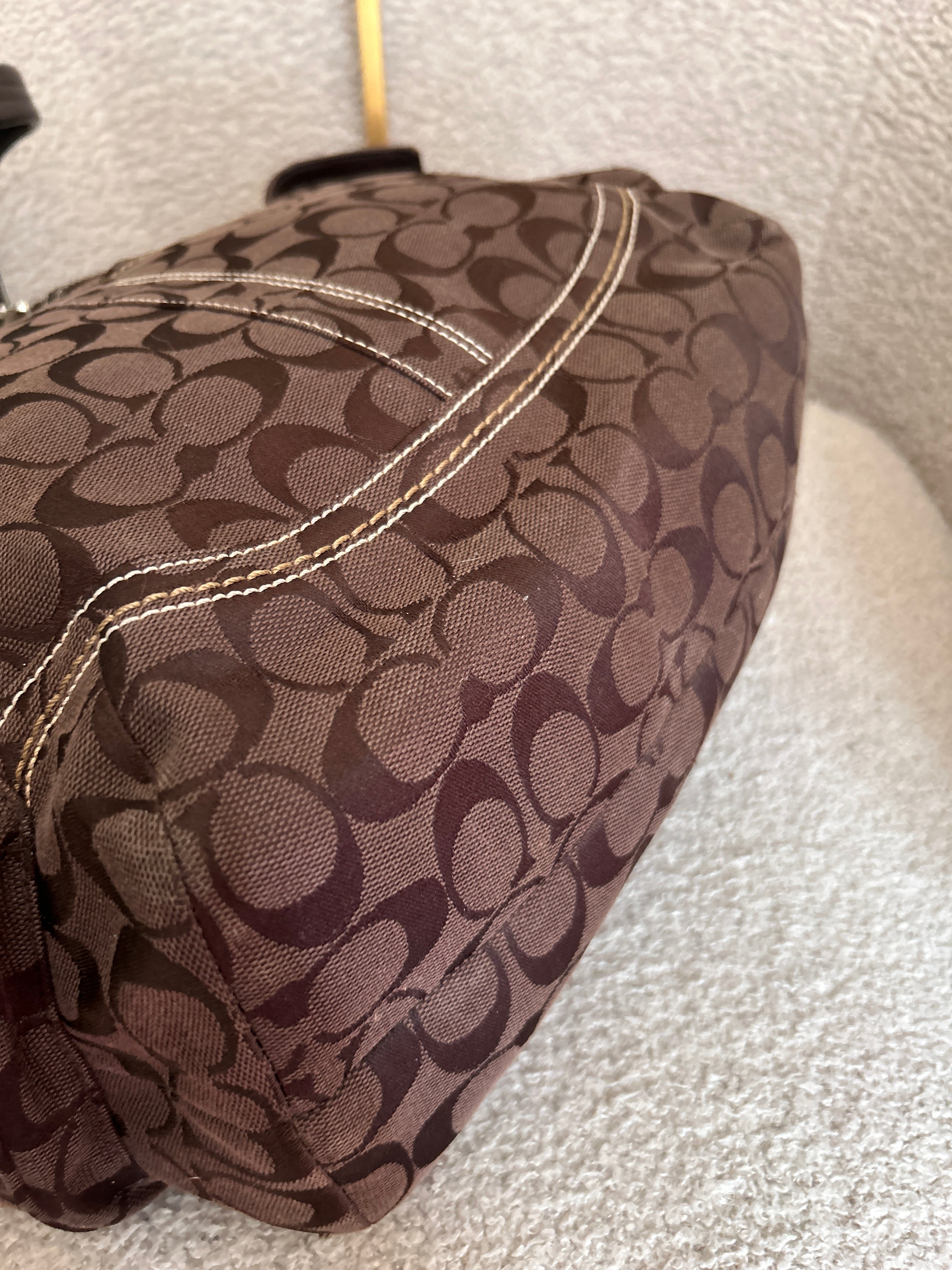 Vintage Coach Soho chocolate brown shoulder bag