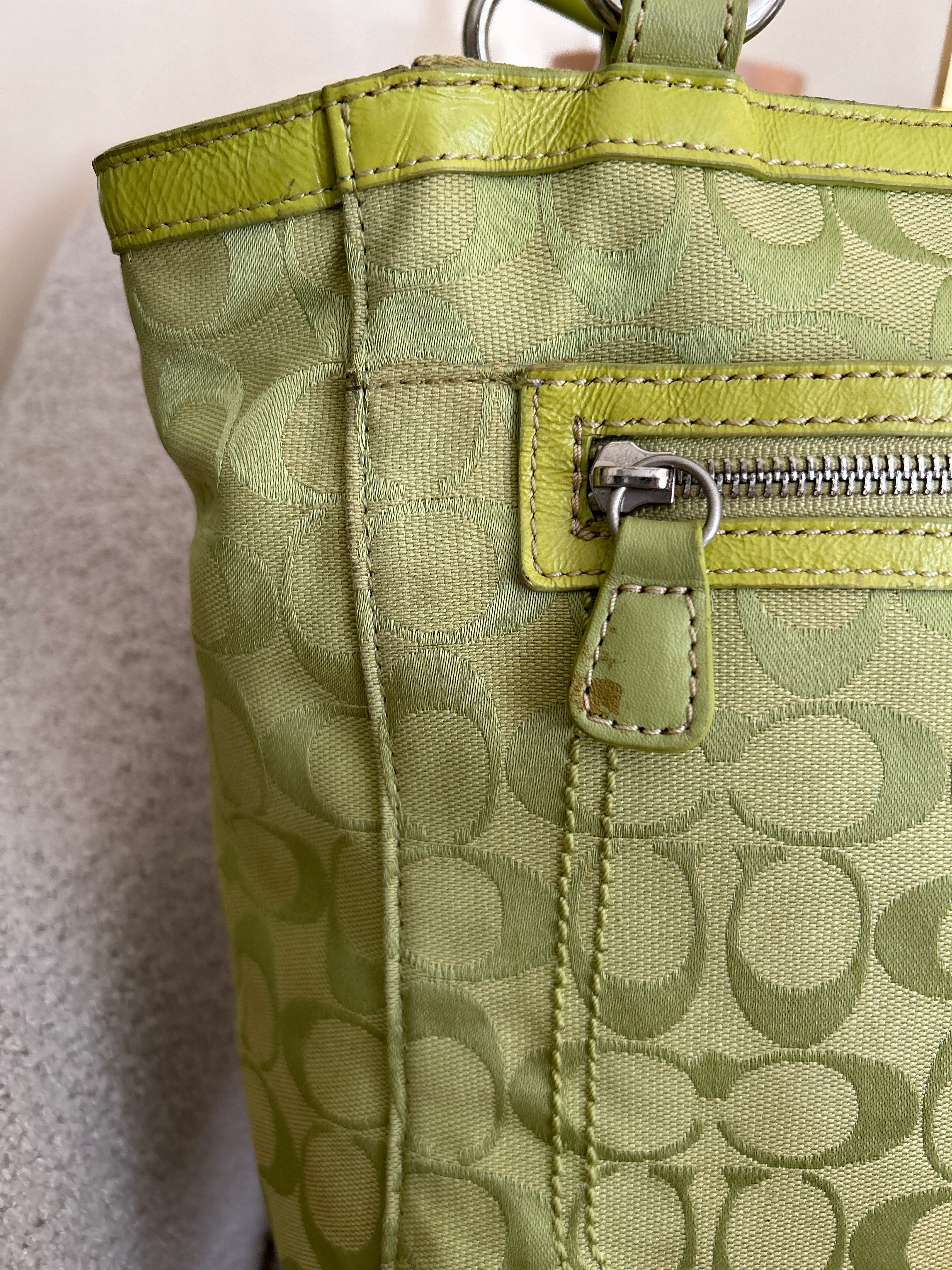 Vintage Coach green tote shoulder bag