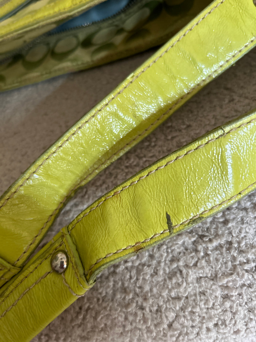 Vintage Coach green tote shoulder bag