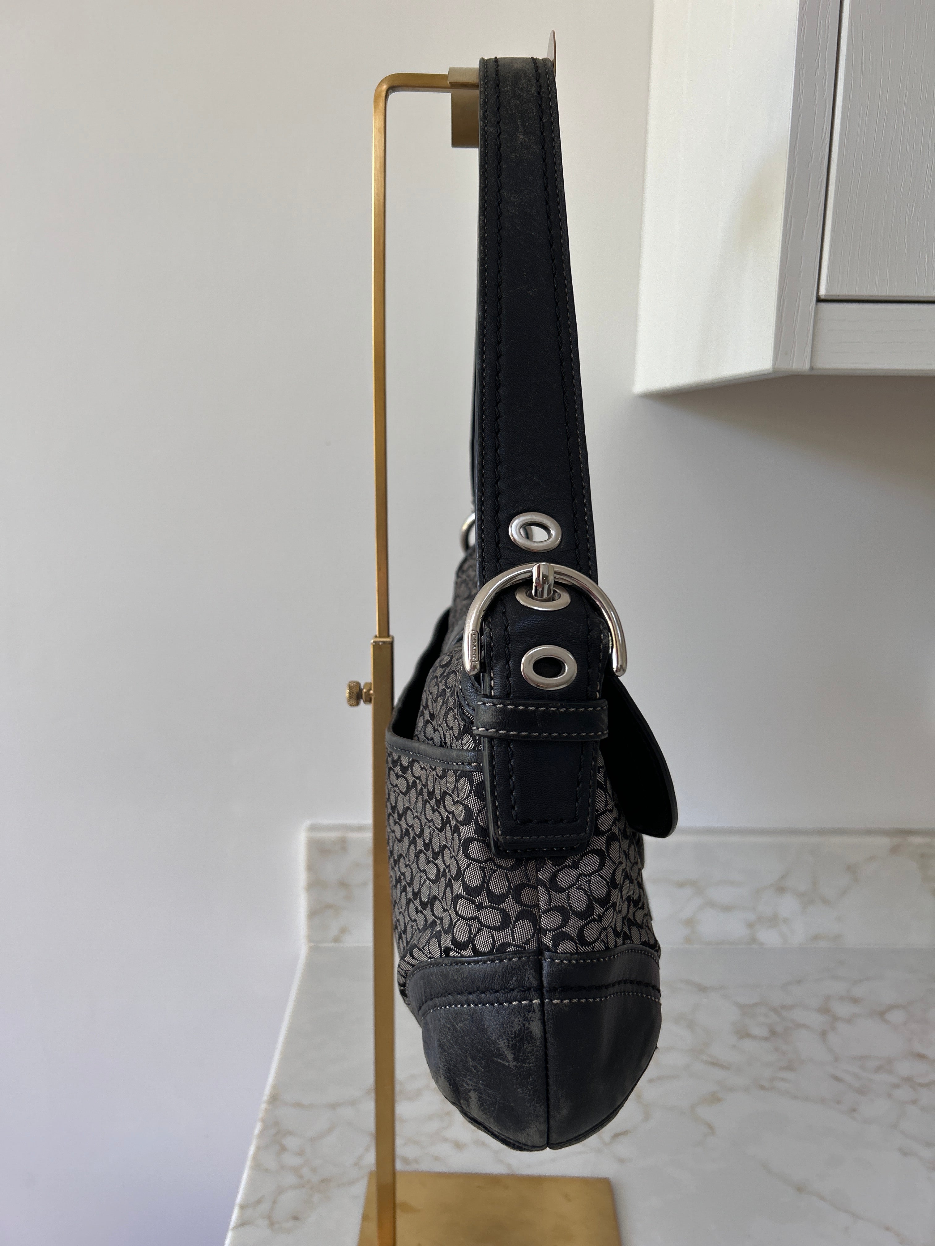 Vintage Coach Soho black shoulder bag