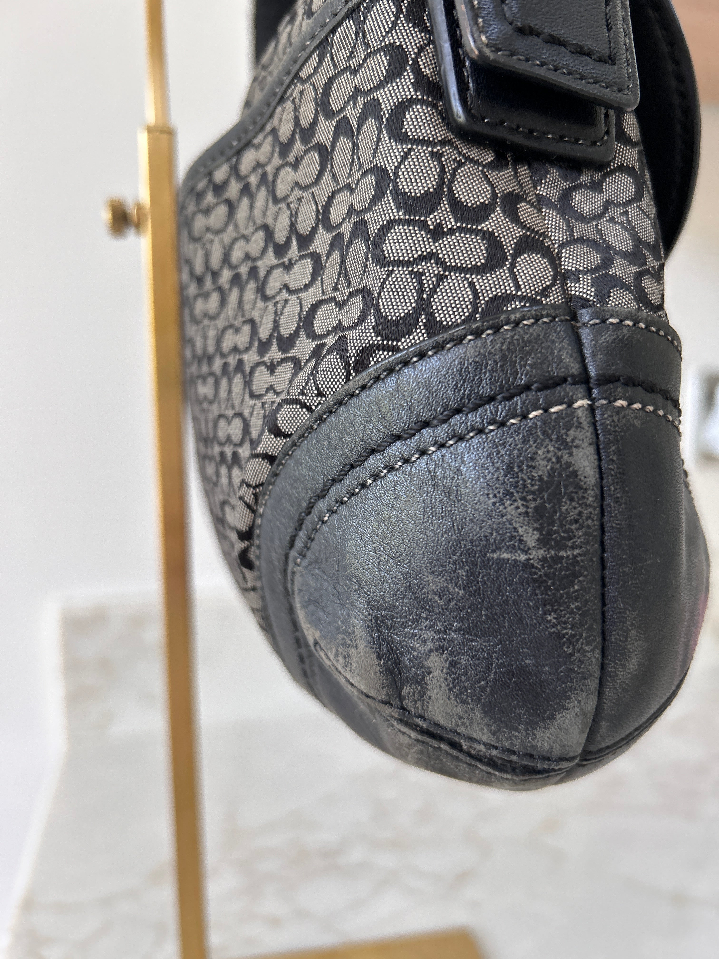 Vintage Coach Soho black shoulder bag