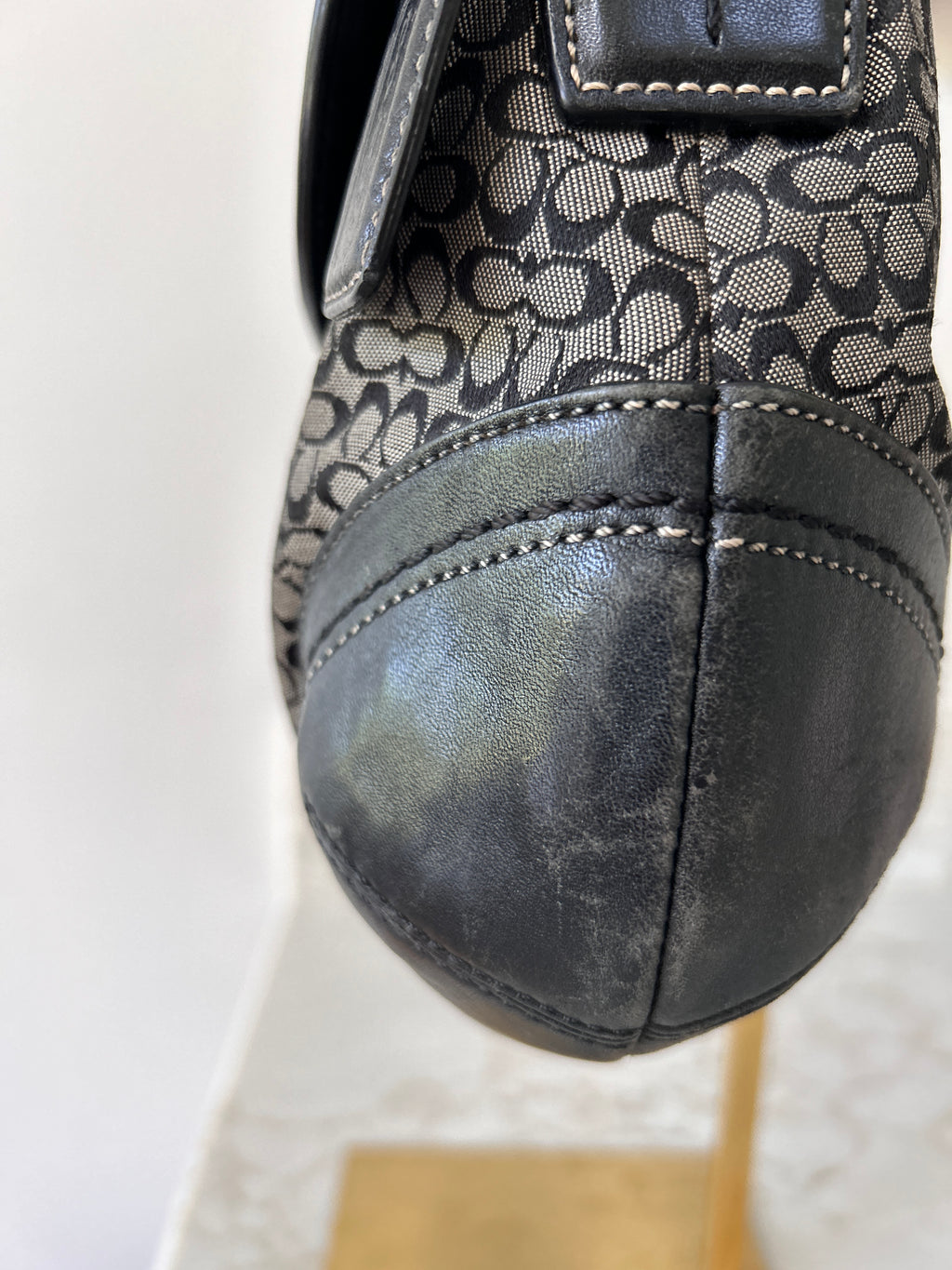 Vintage Coach Soho black shoulder bag