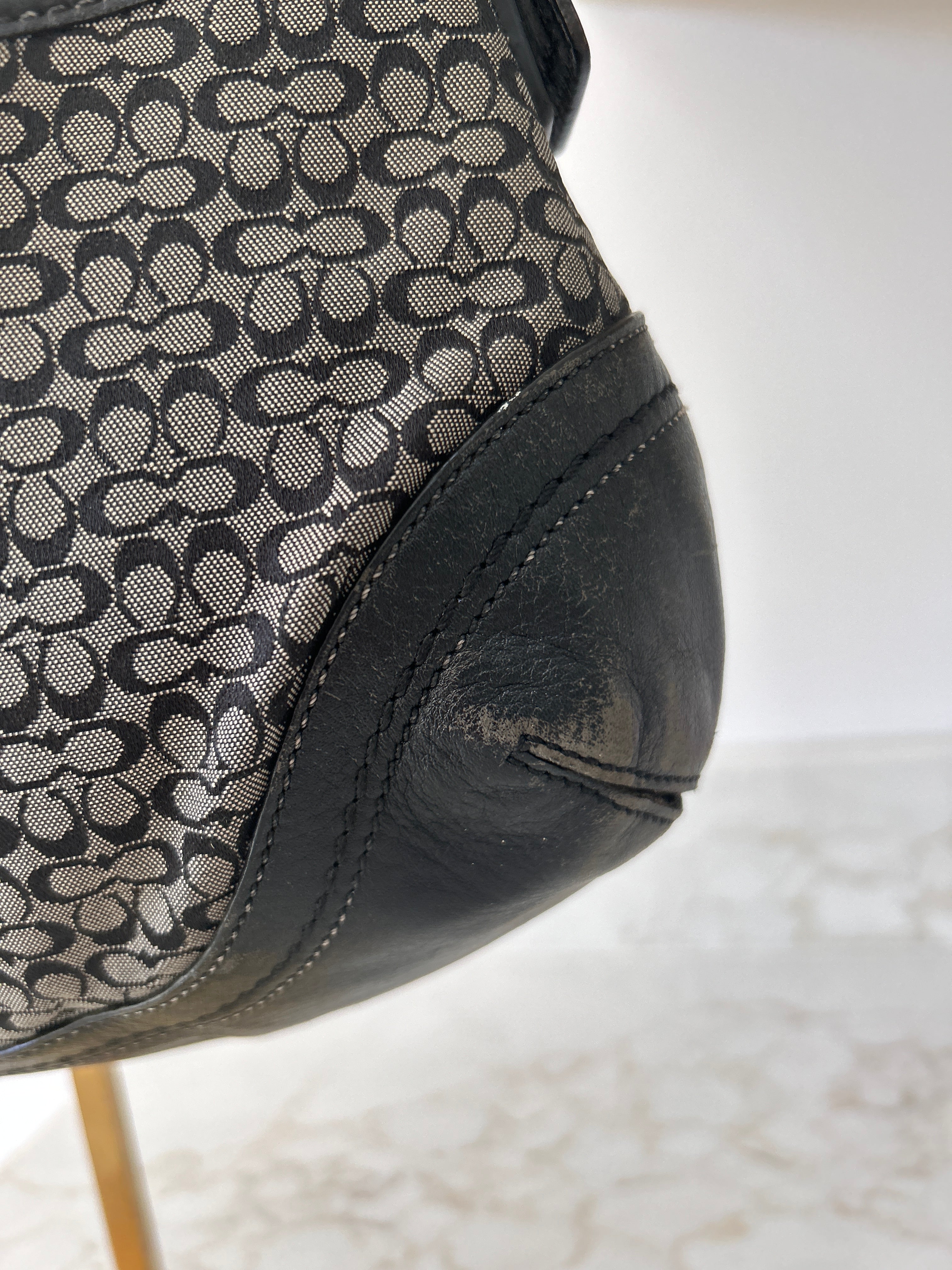 Vintage Coach Soho black shoulder bag